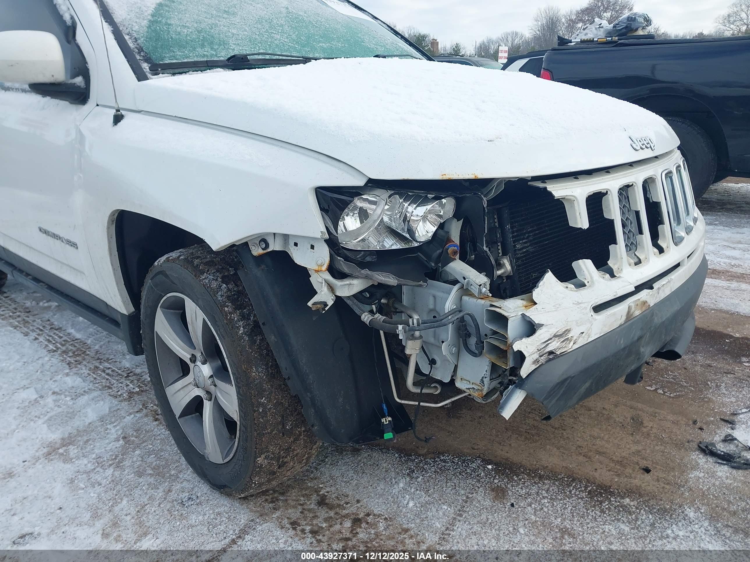 JEEP COMPASS image 6