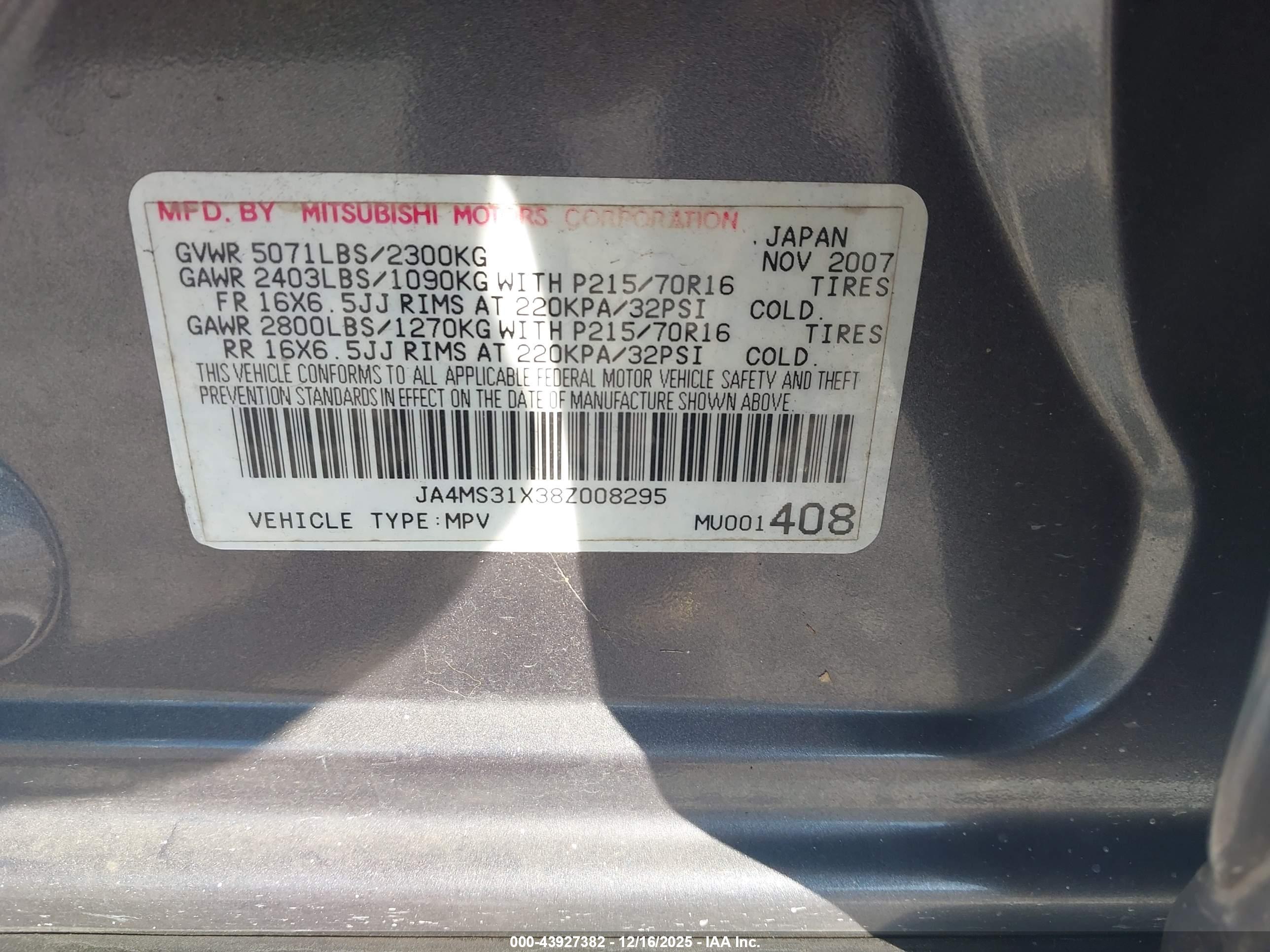 MITSUBISHI OUTLANDER image 9