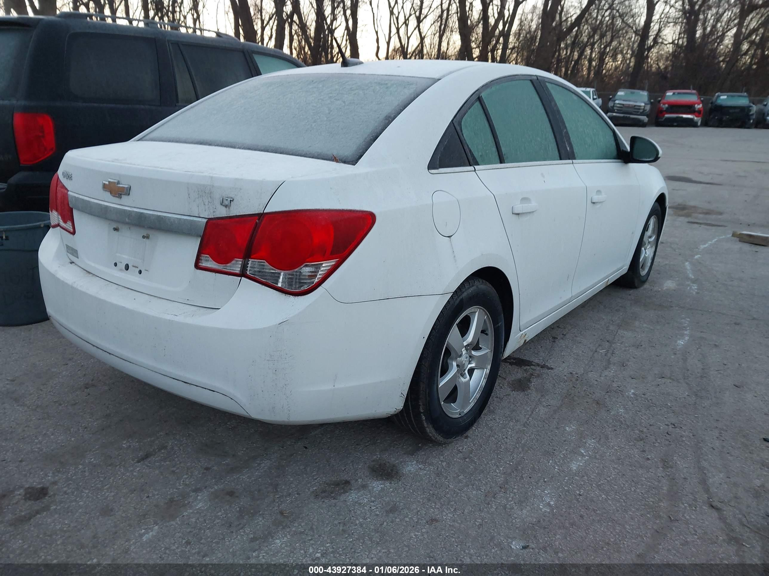 CHEVROLET CRUZE image 4
