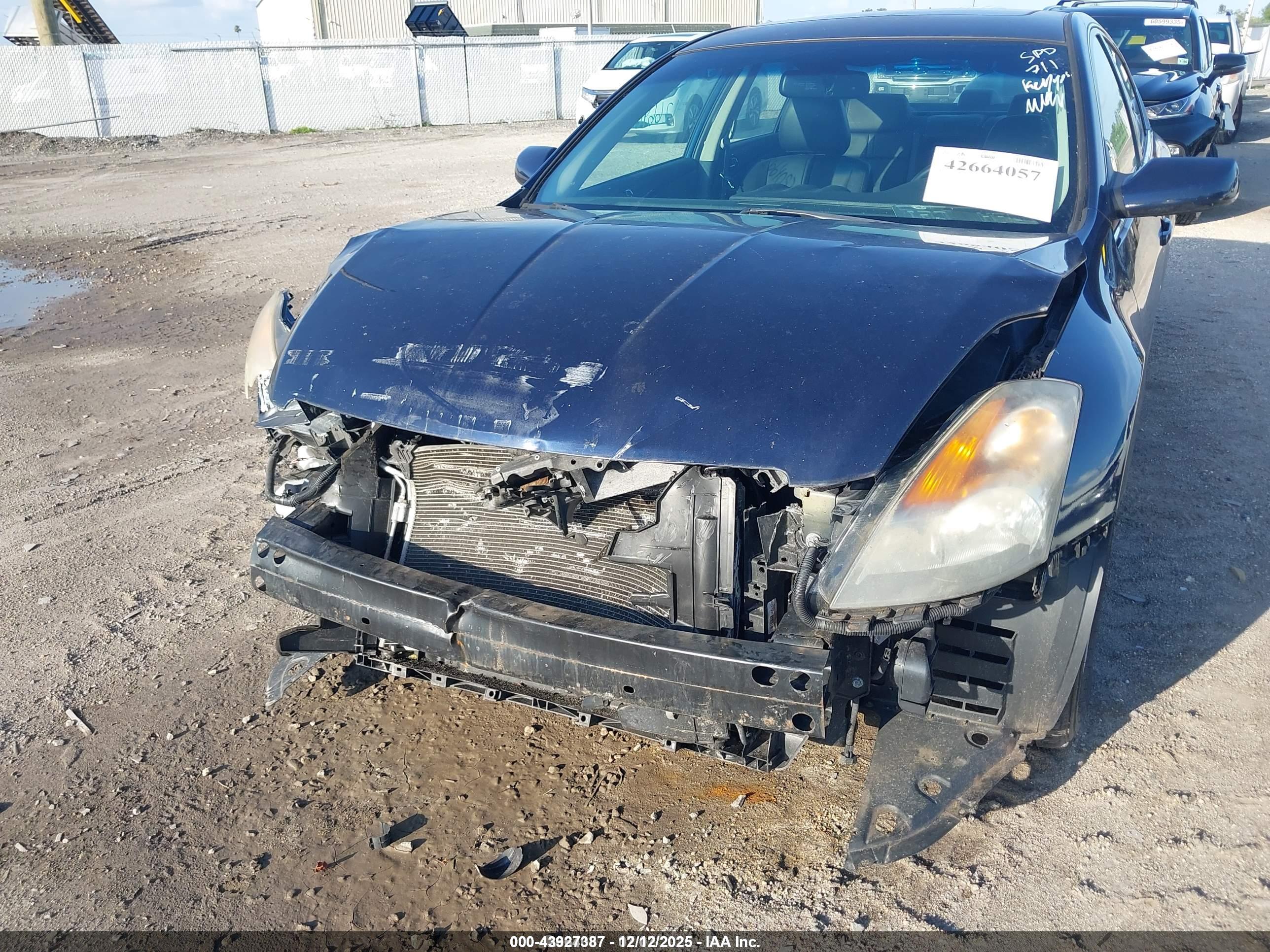 NISSAN ALTIMA image 6