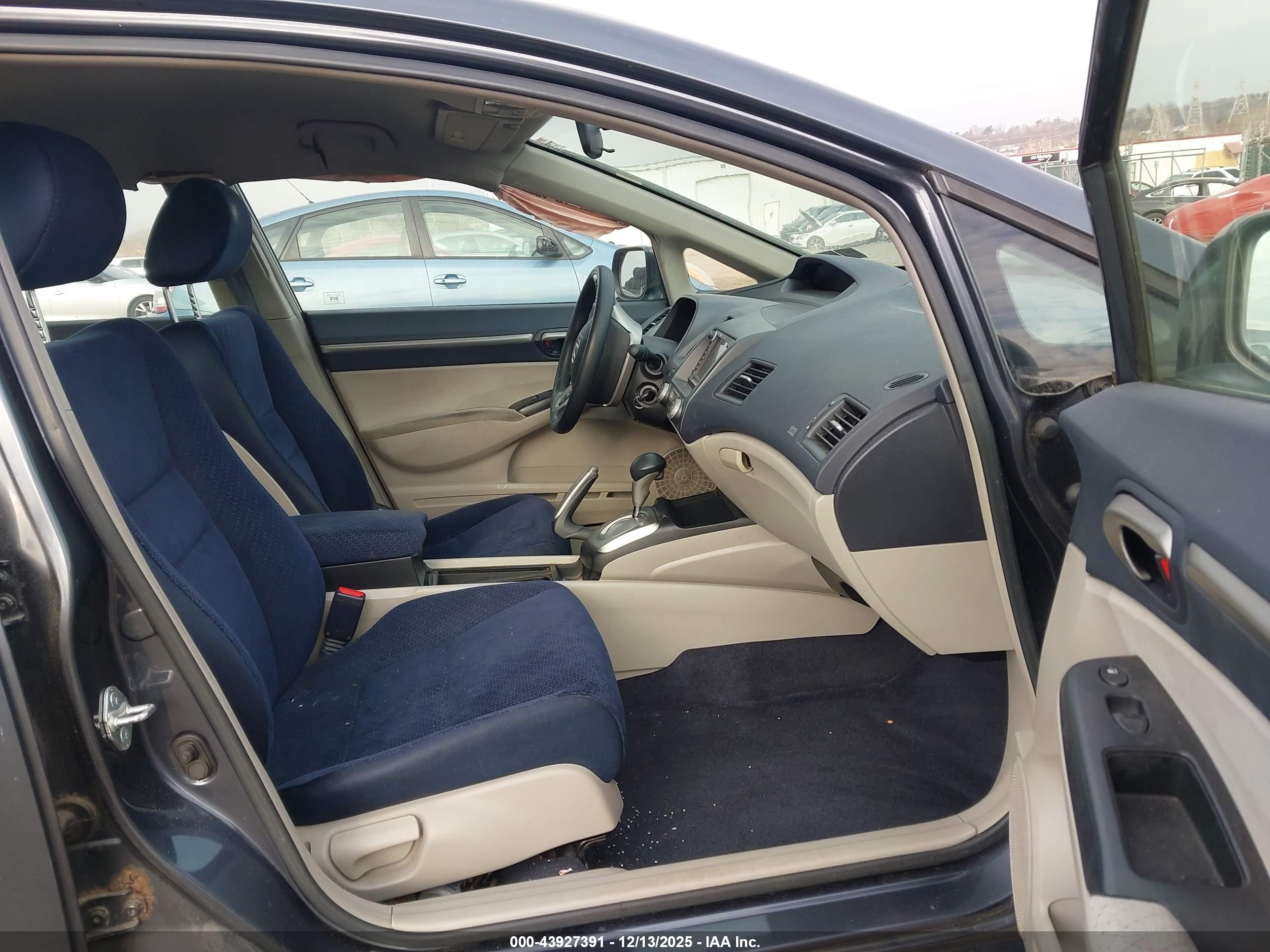 HONDA CIVIC image 5