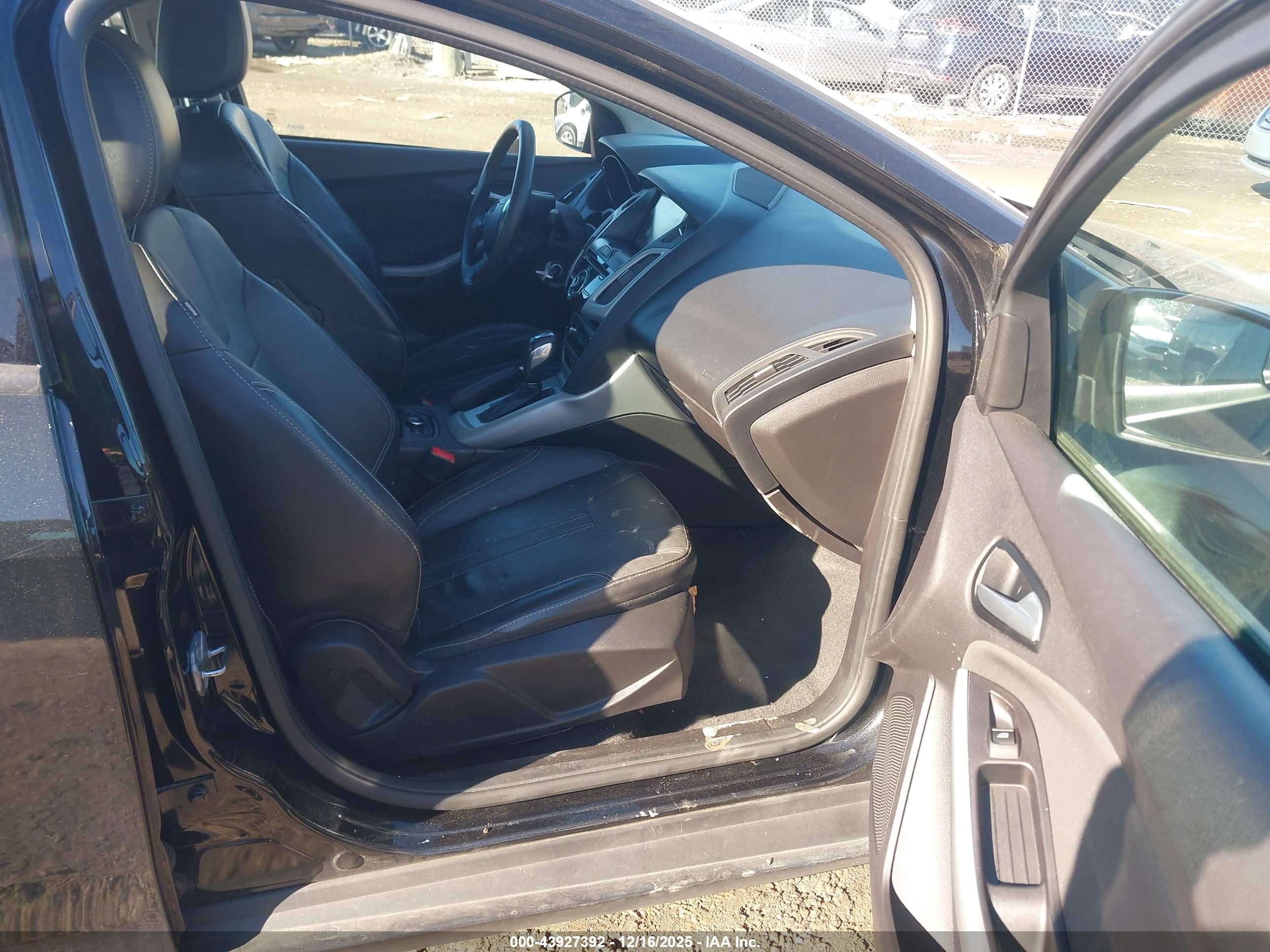 FORD FOCUS image 5