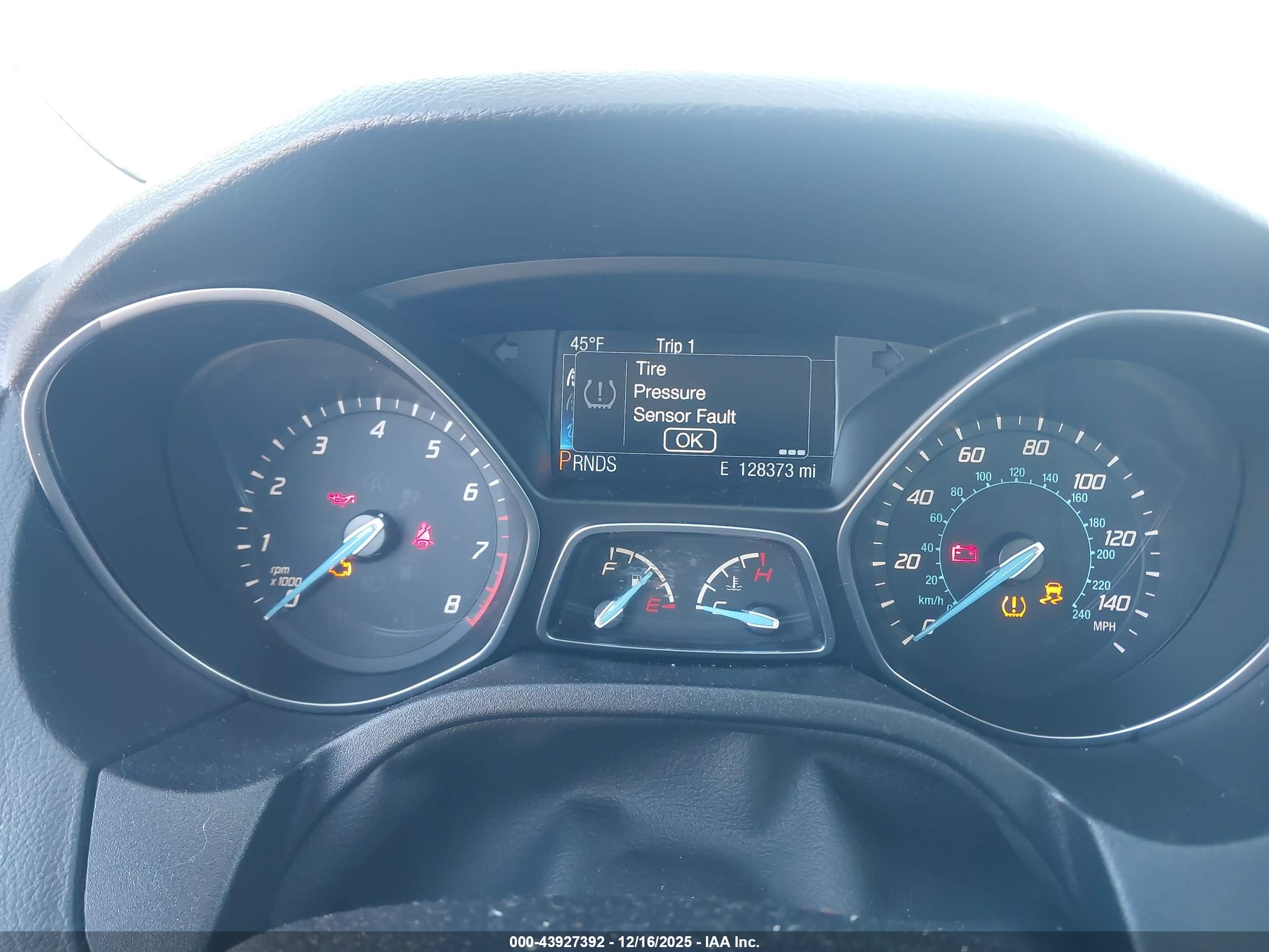FORD FOCUS image 7