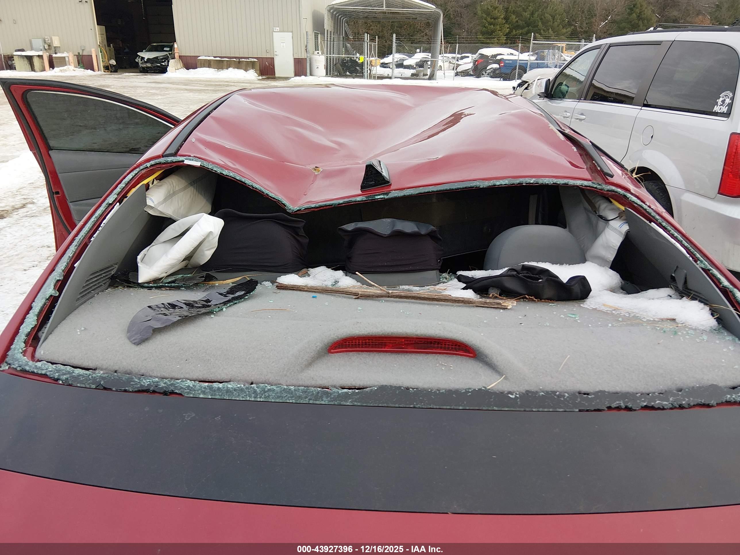 HYUNDAI ELANTRA image 6