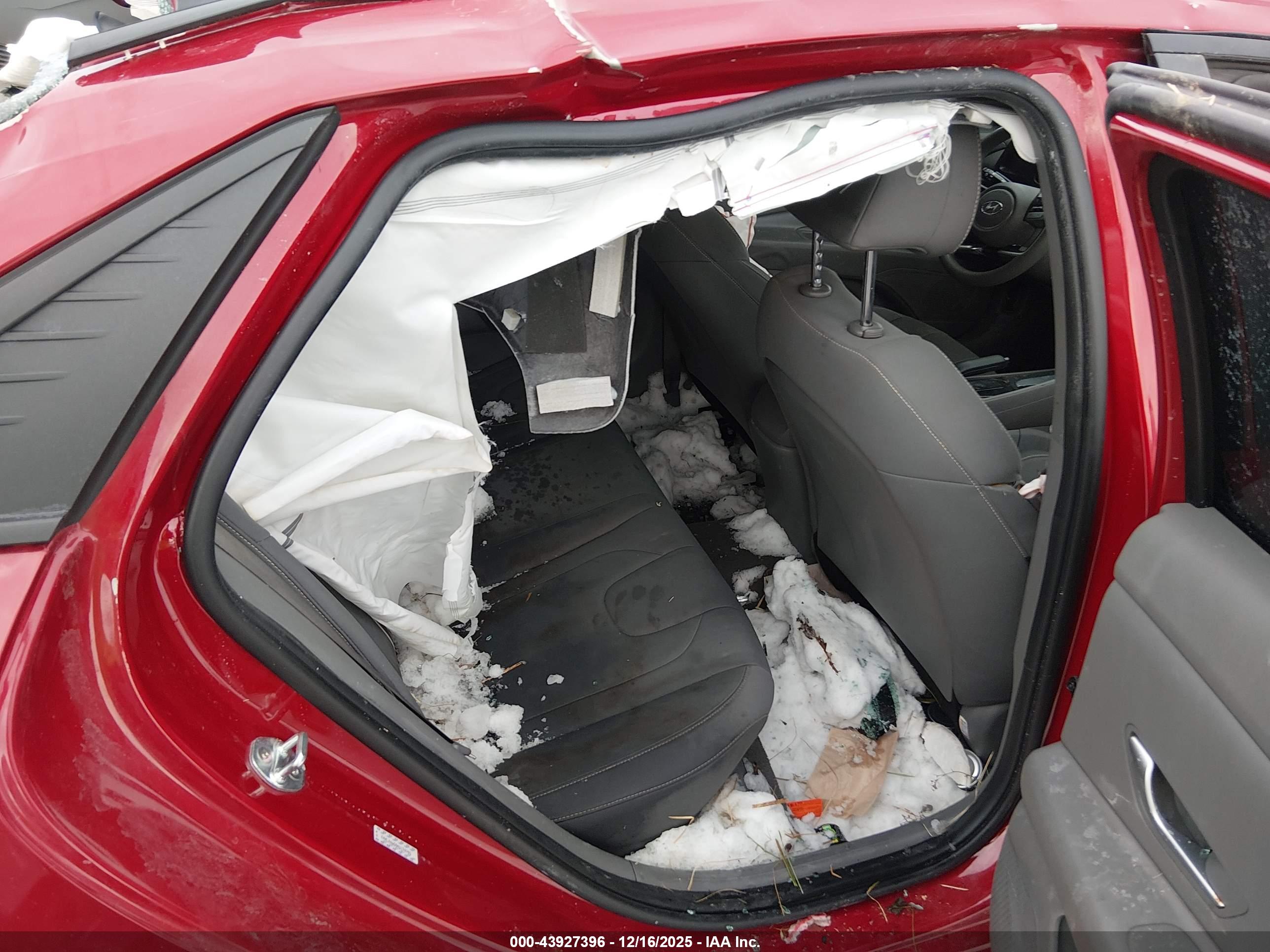 HYUNDAI ELANTRA image 8