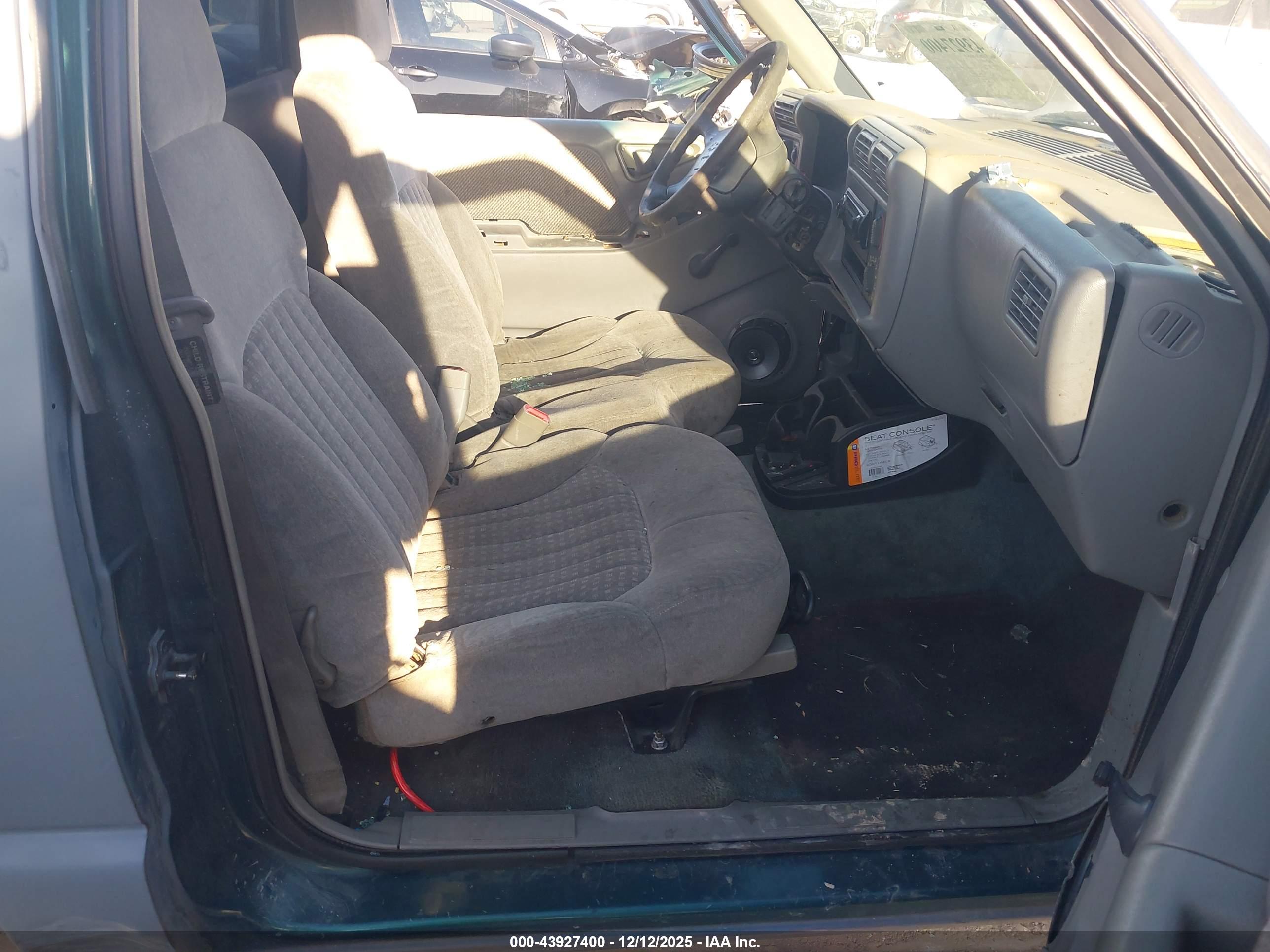 CHEVROLET S-10 image 5