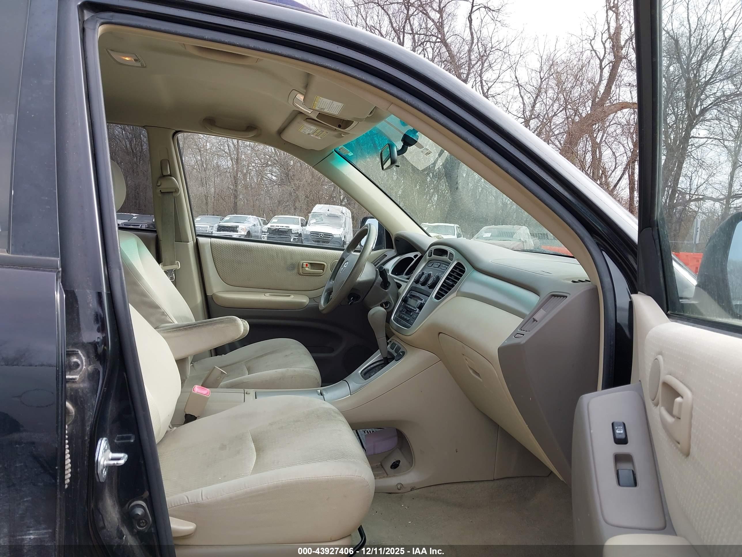 TOYOTA HIGHLANDER image 5