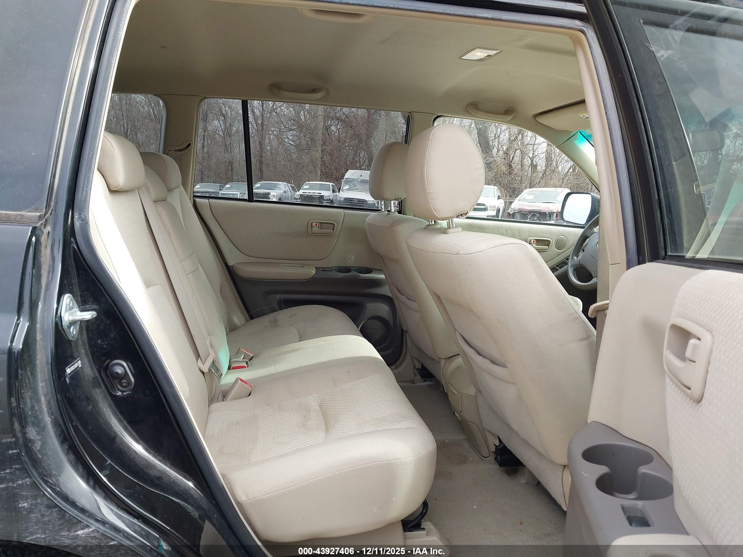 TOYOTA HIGHLANDER image 8