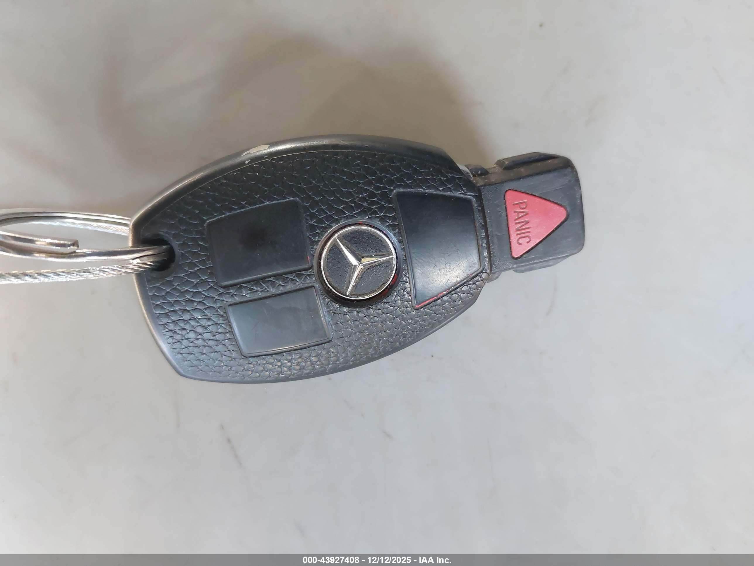 MERCEDES-BENZ C image 11