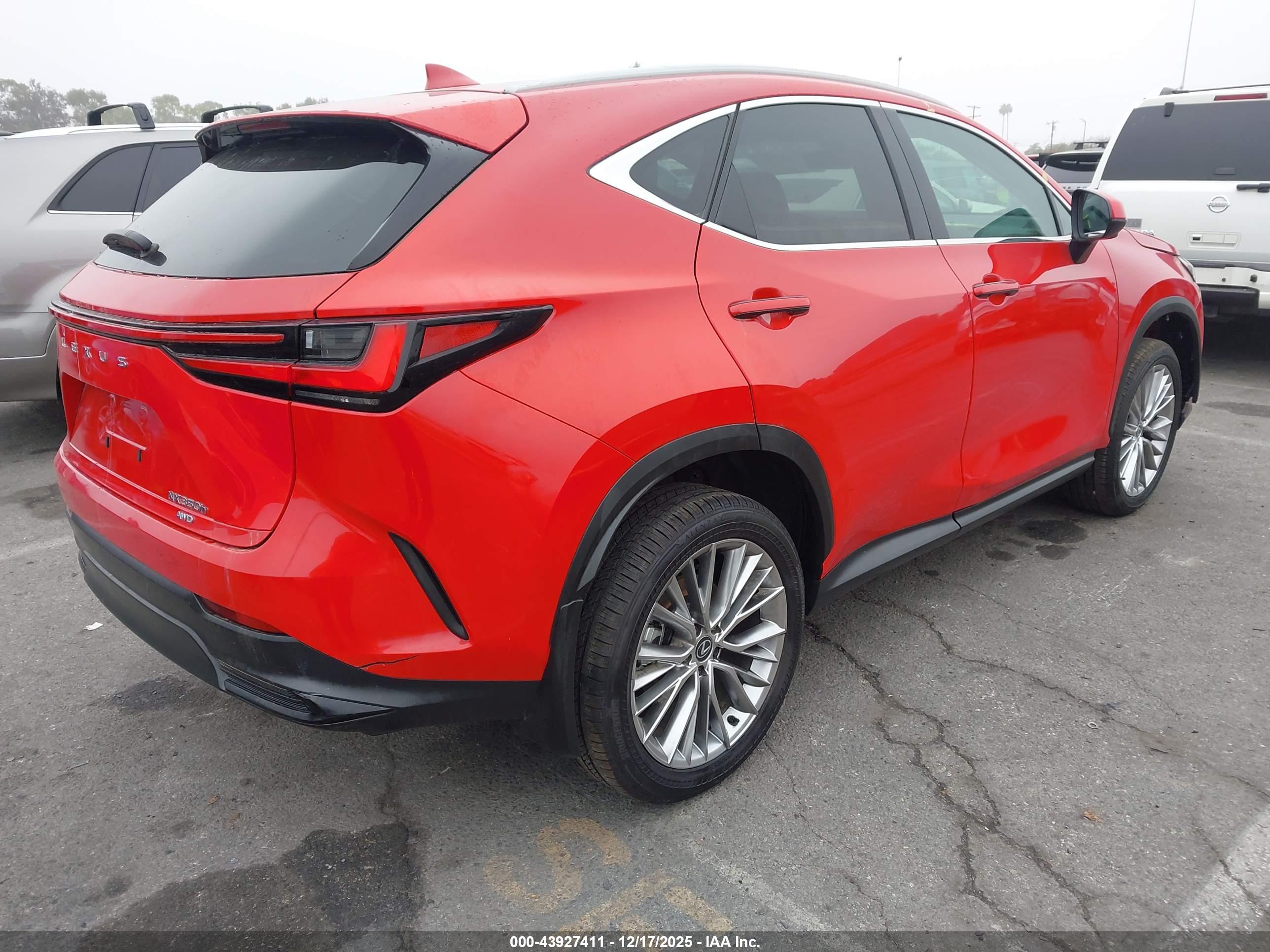 LEXUS NX image 4