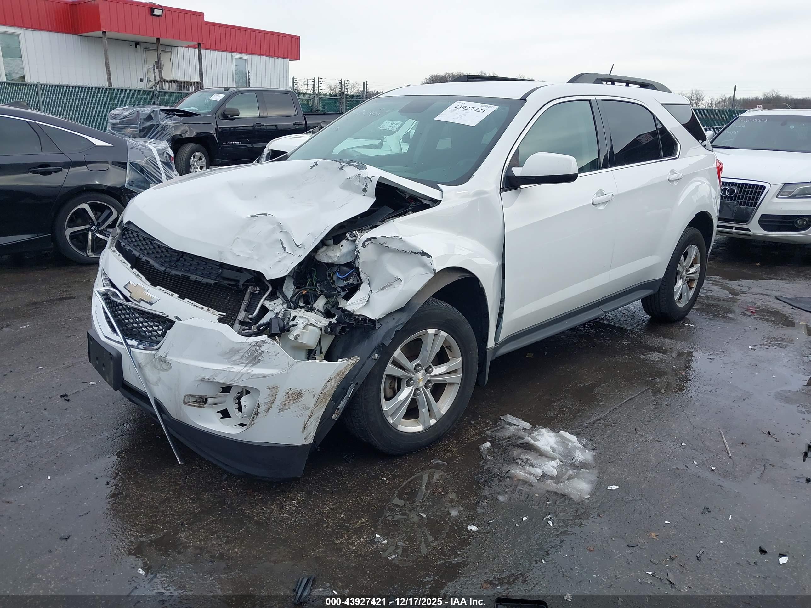 CHEVROLET EQUINOX image 2
