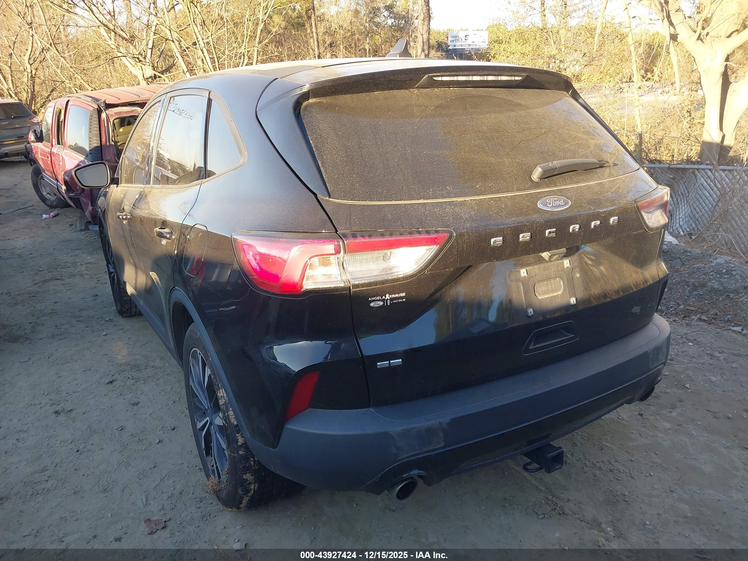 FORD ESCAPE image 3