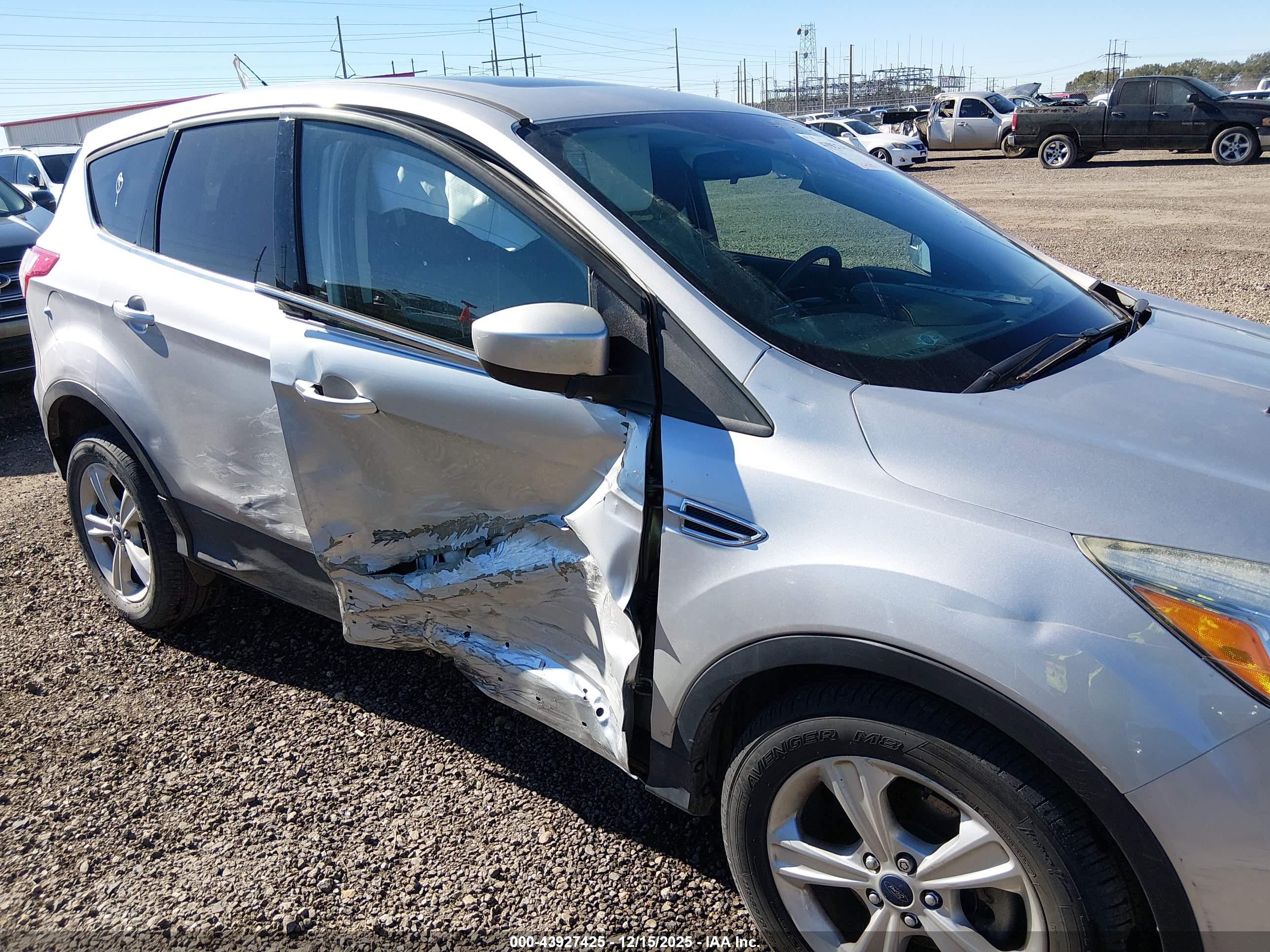 FORD ESCAPE image 6