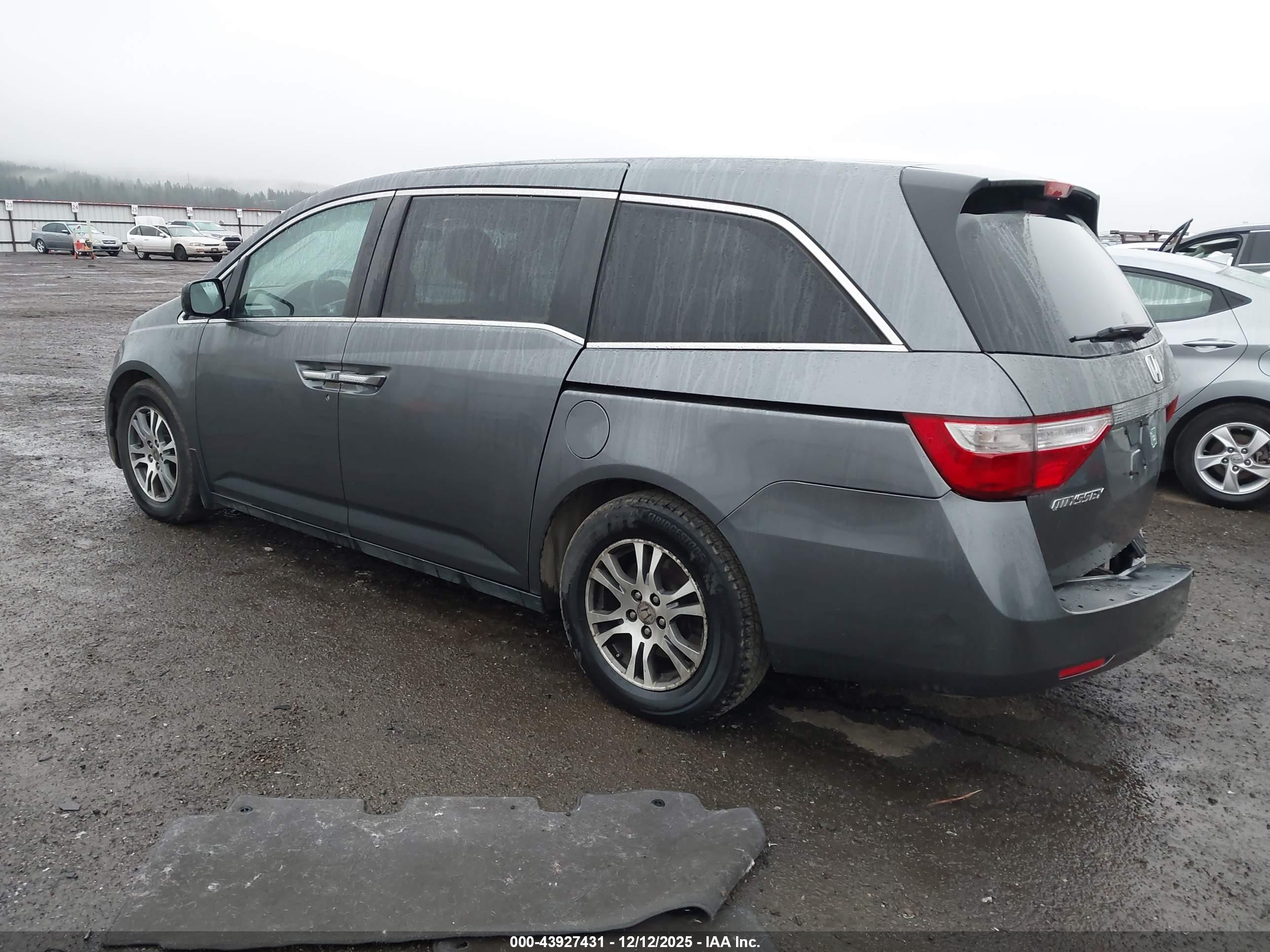 HONDA ODYSSEY image 3