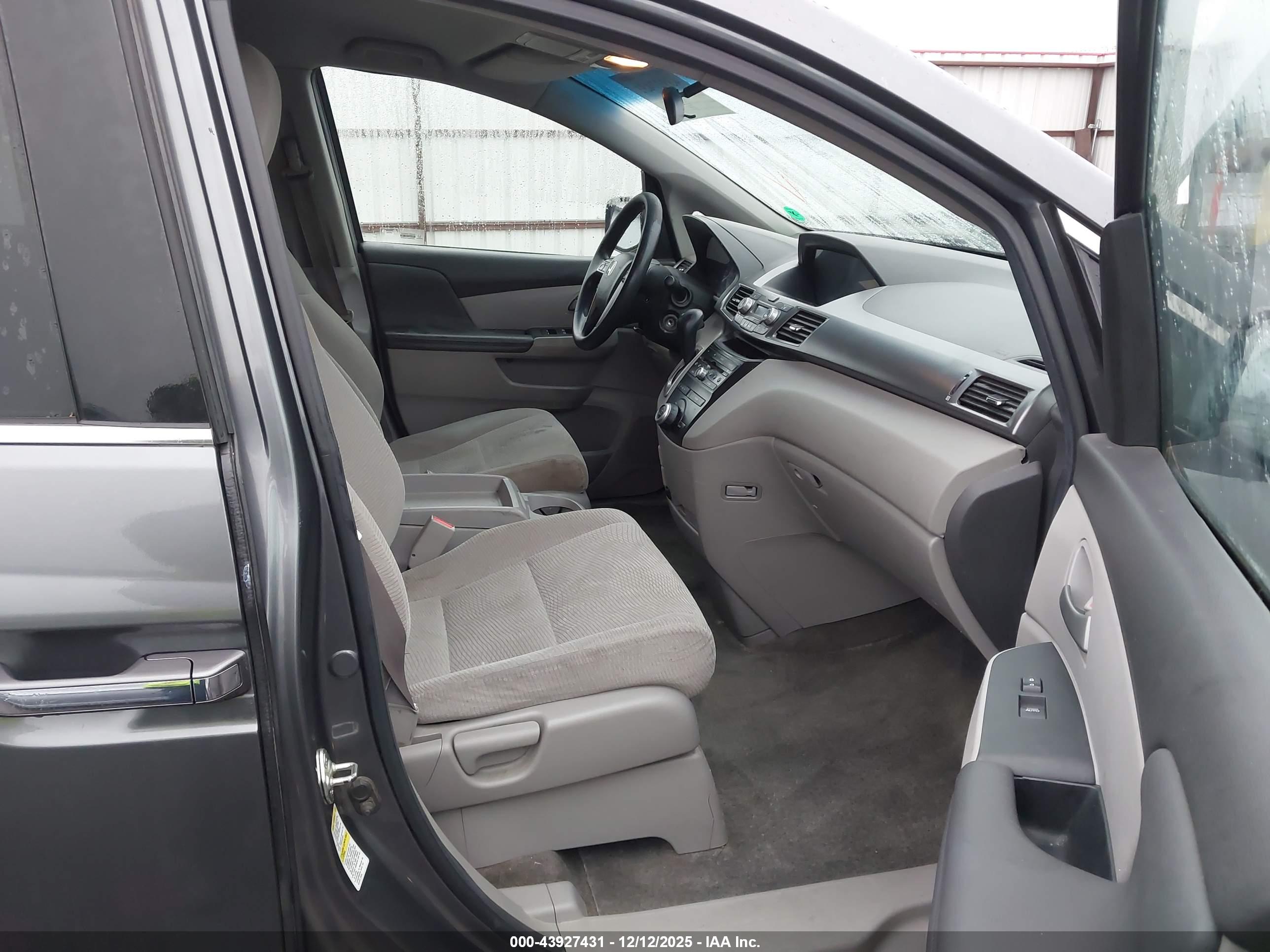 HONDA ODYSSEY image 5