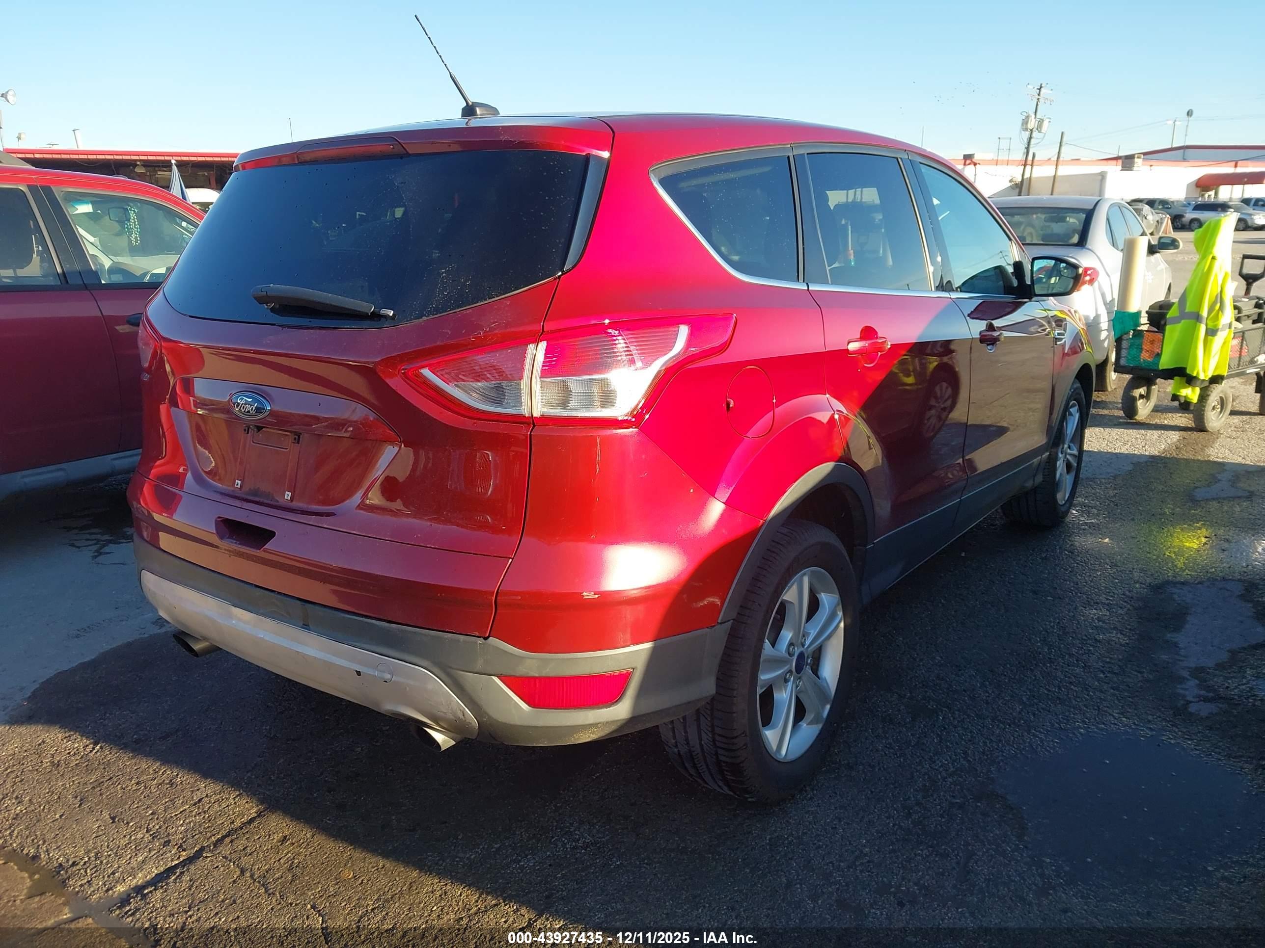 FORD ESCAPE image 4