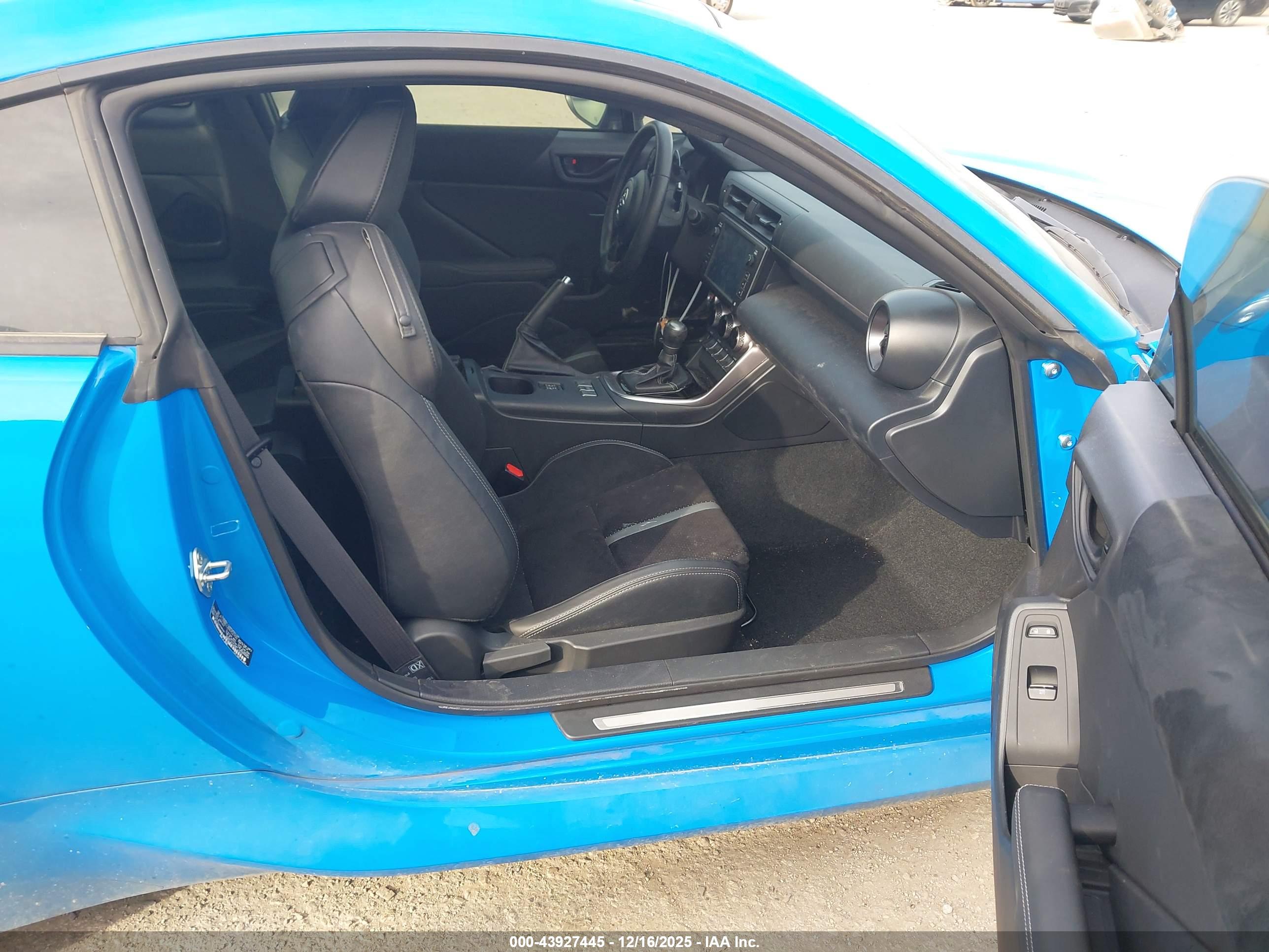 TOYOTA GR86 image 5