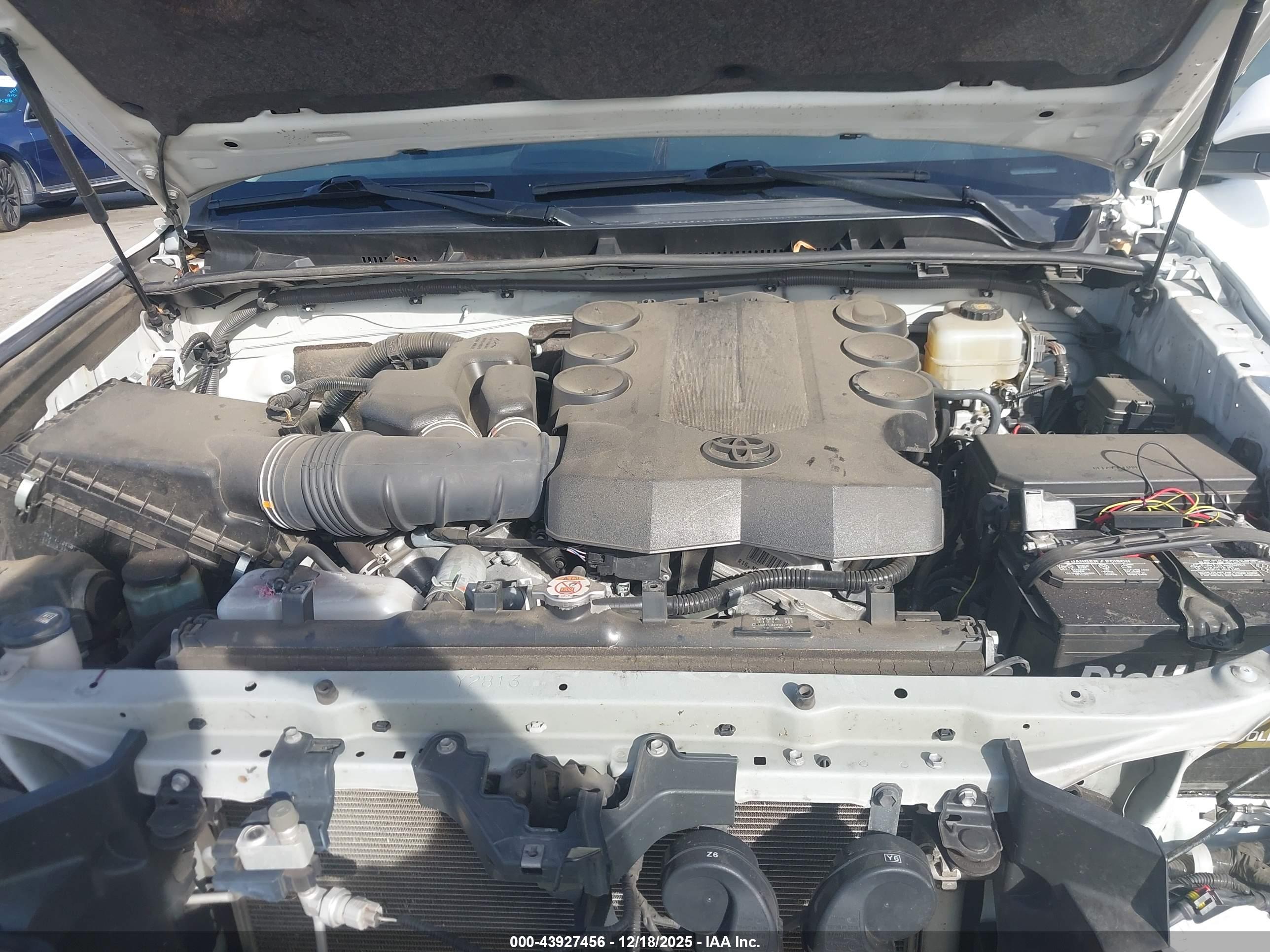TOYOTA 4RUNNER image 10