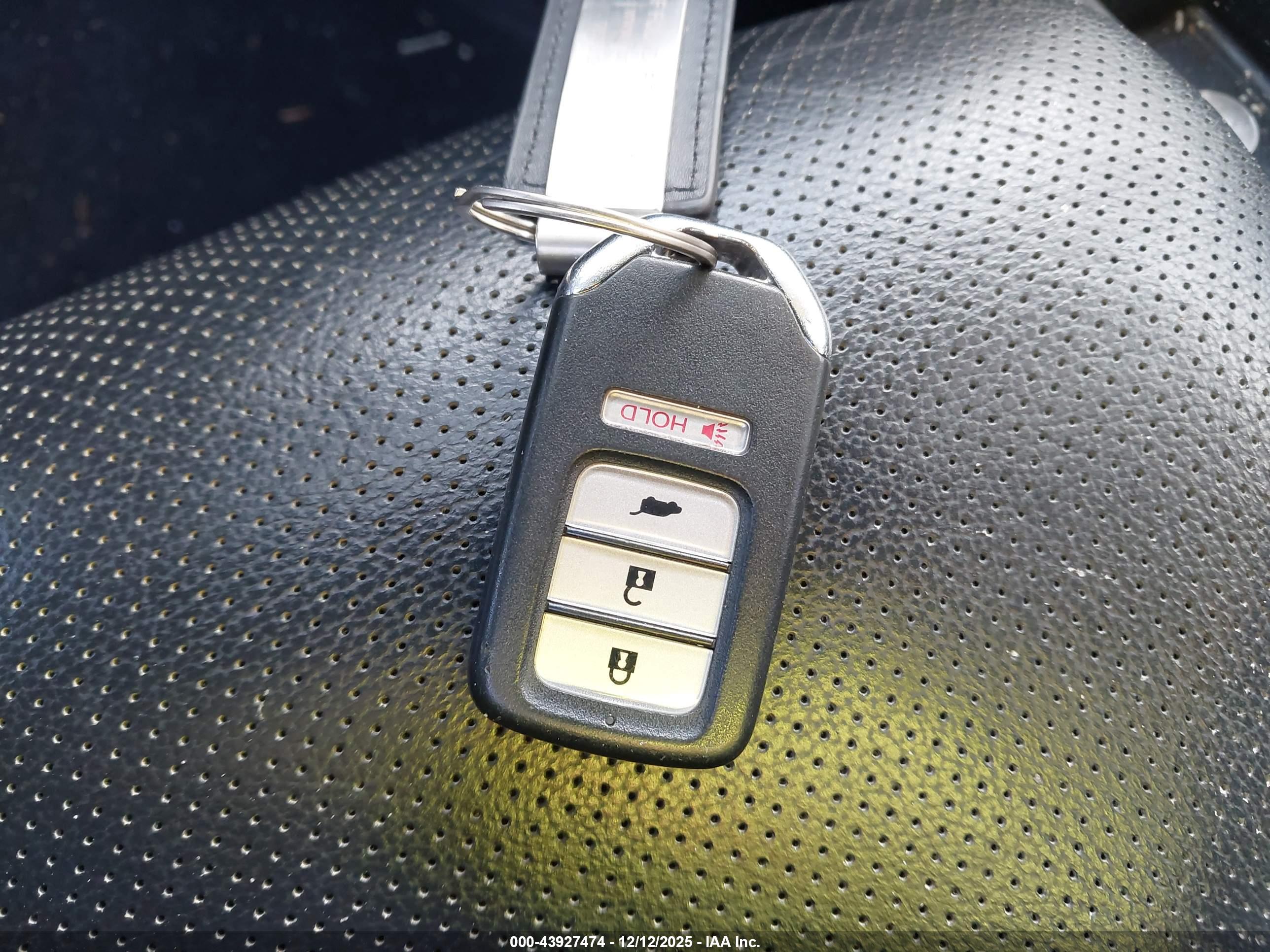 HONDA CR-V image 11
