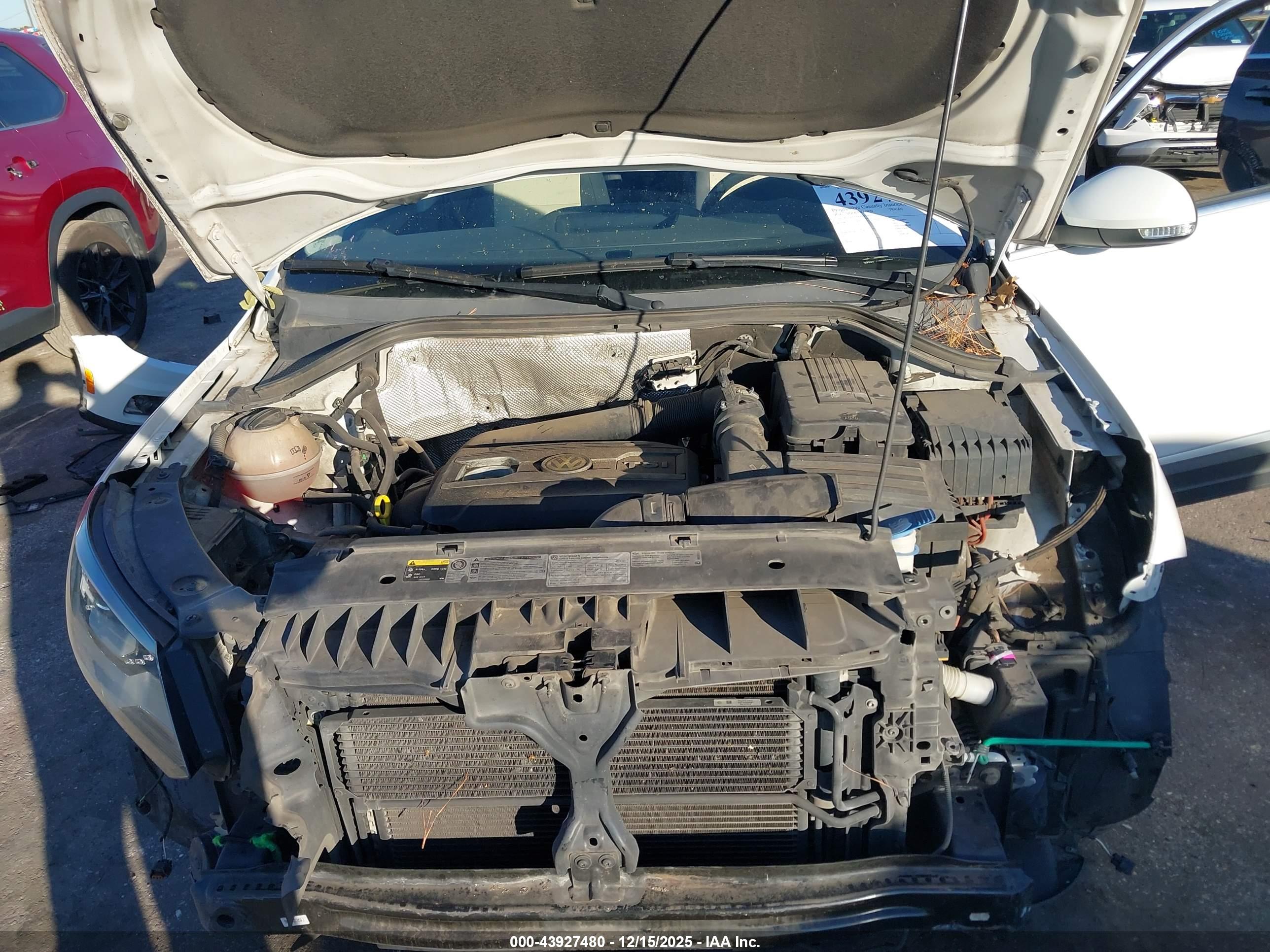 VOLKSWAGEN TIGUAN image 10