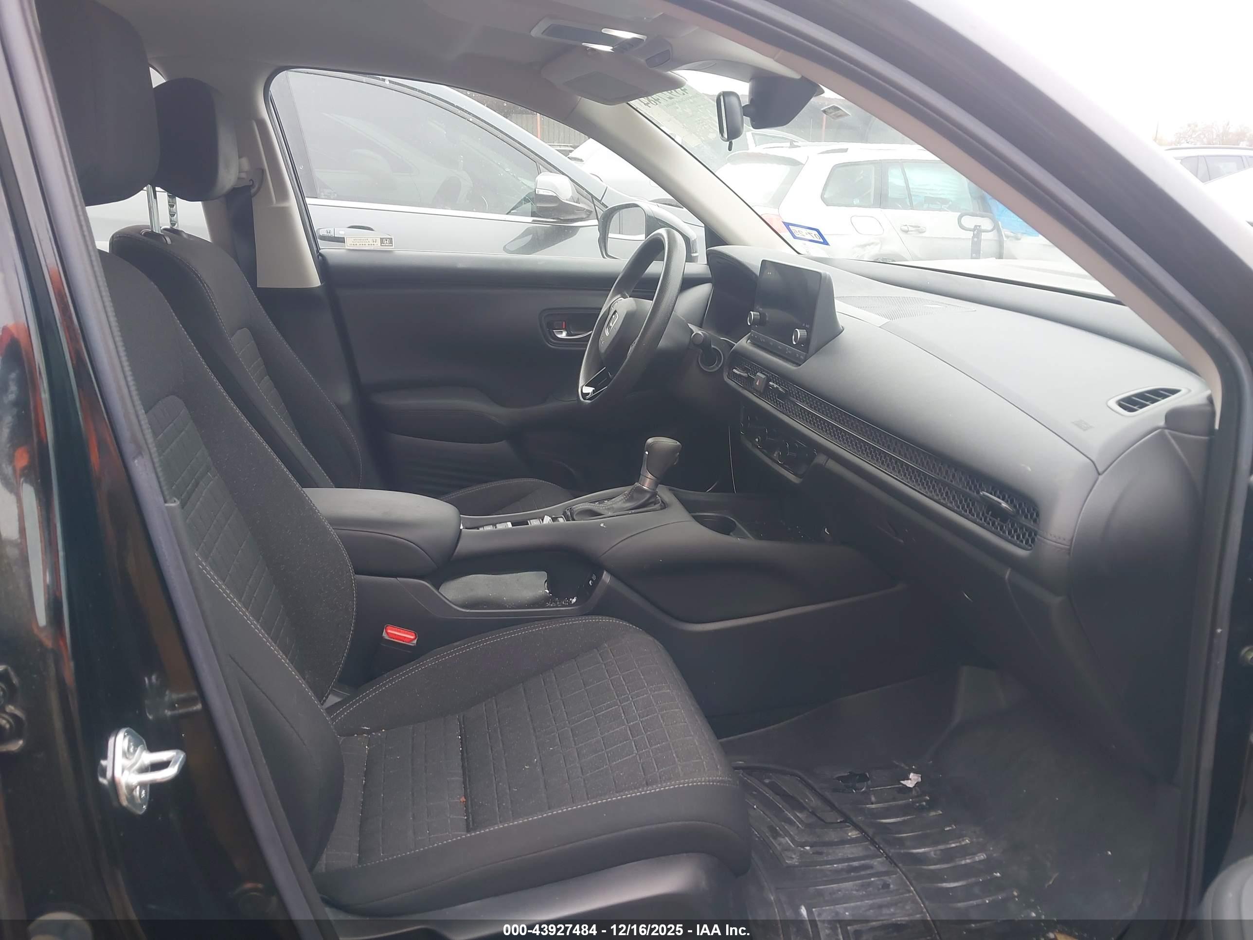 HONDA HR-V image 5