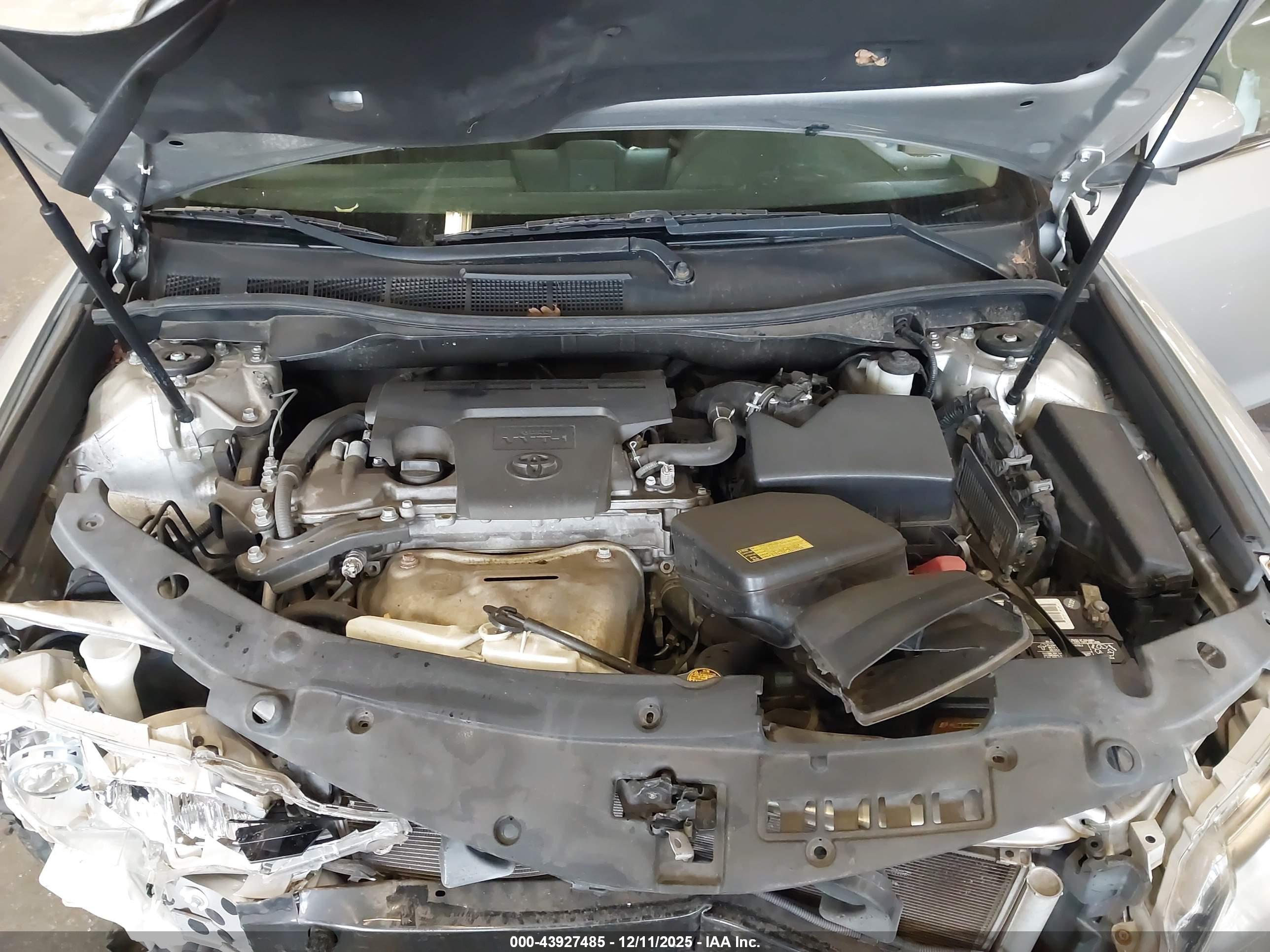 TOYOTA CAMRY image 10