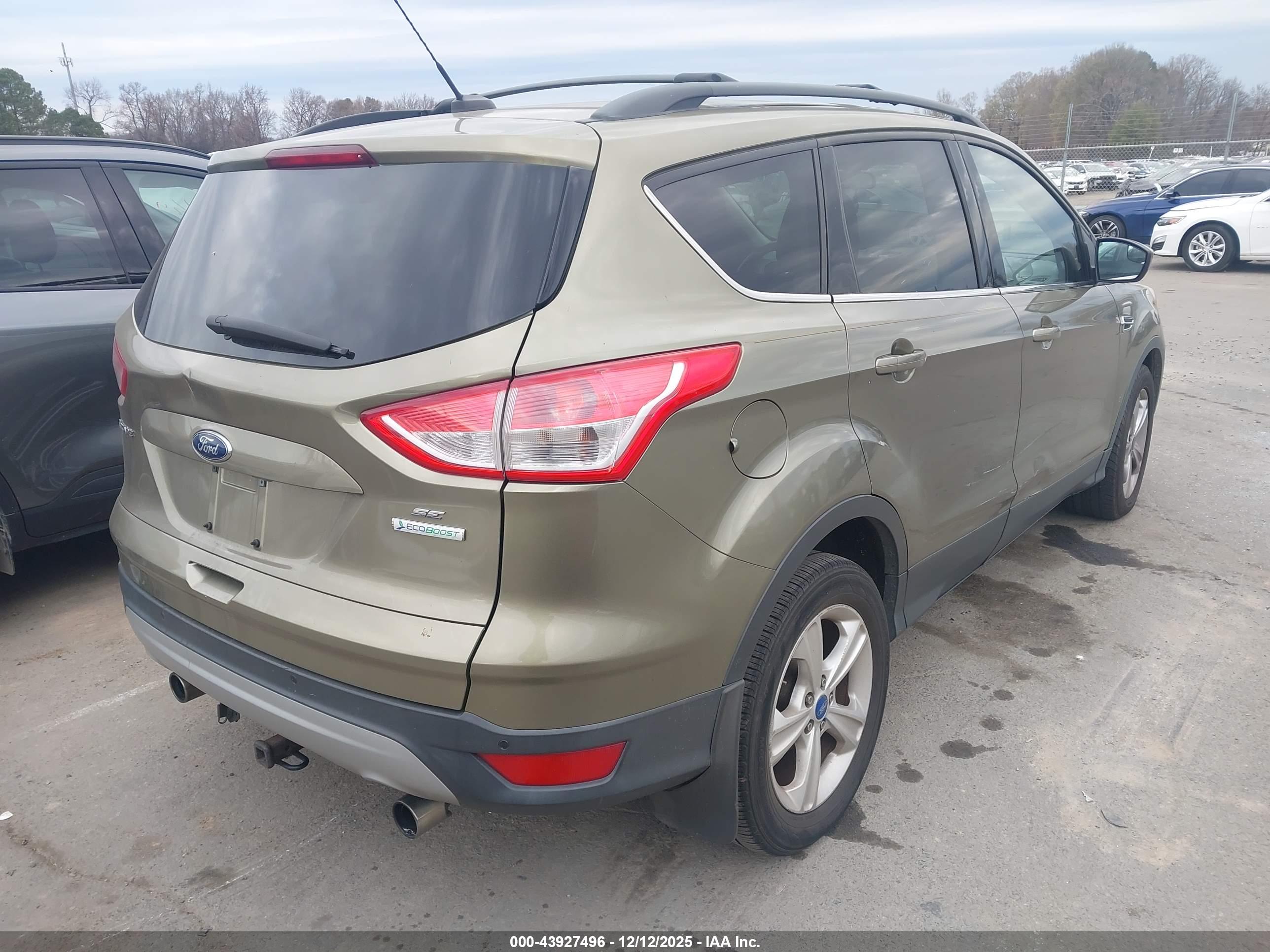 FORD ESCAPE image 4