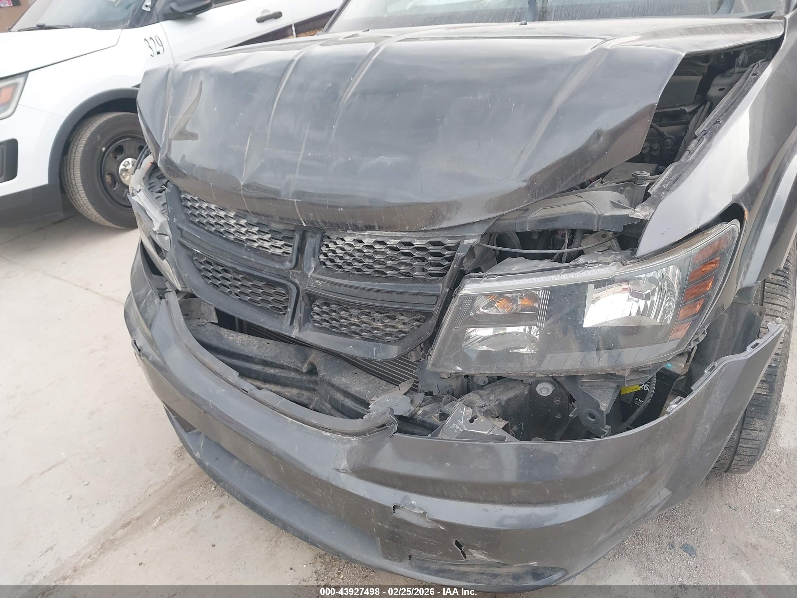DODGE JOURNEY image 6