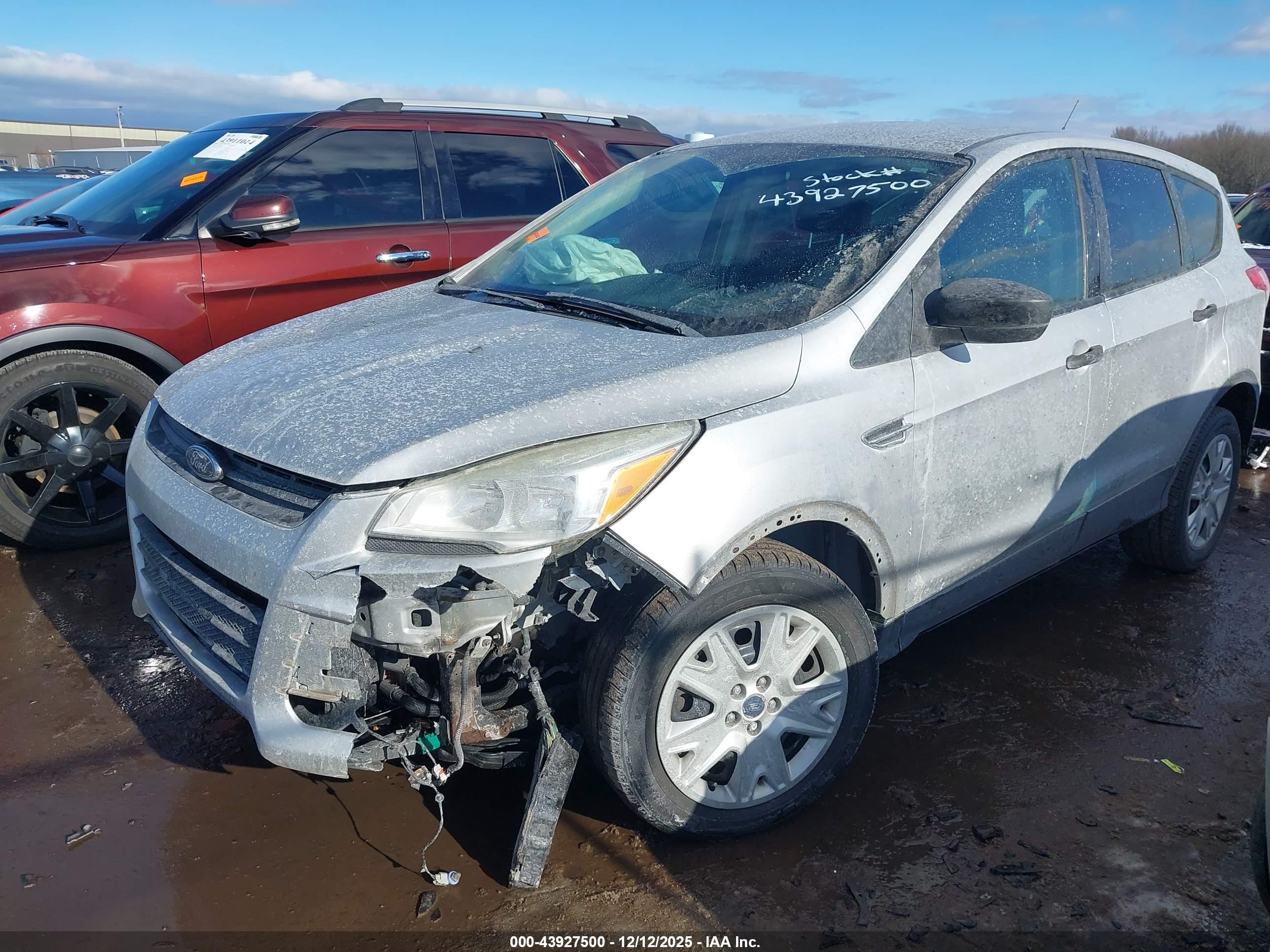 FORD ESCAPE image 2