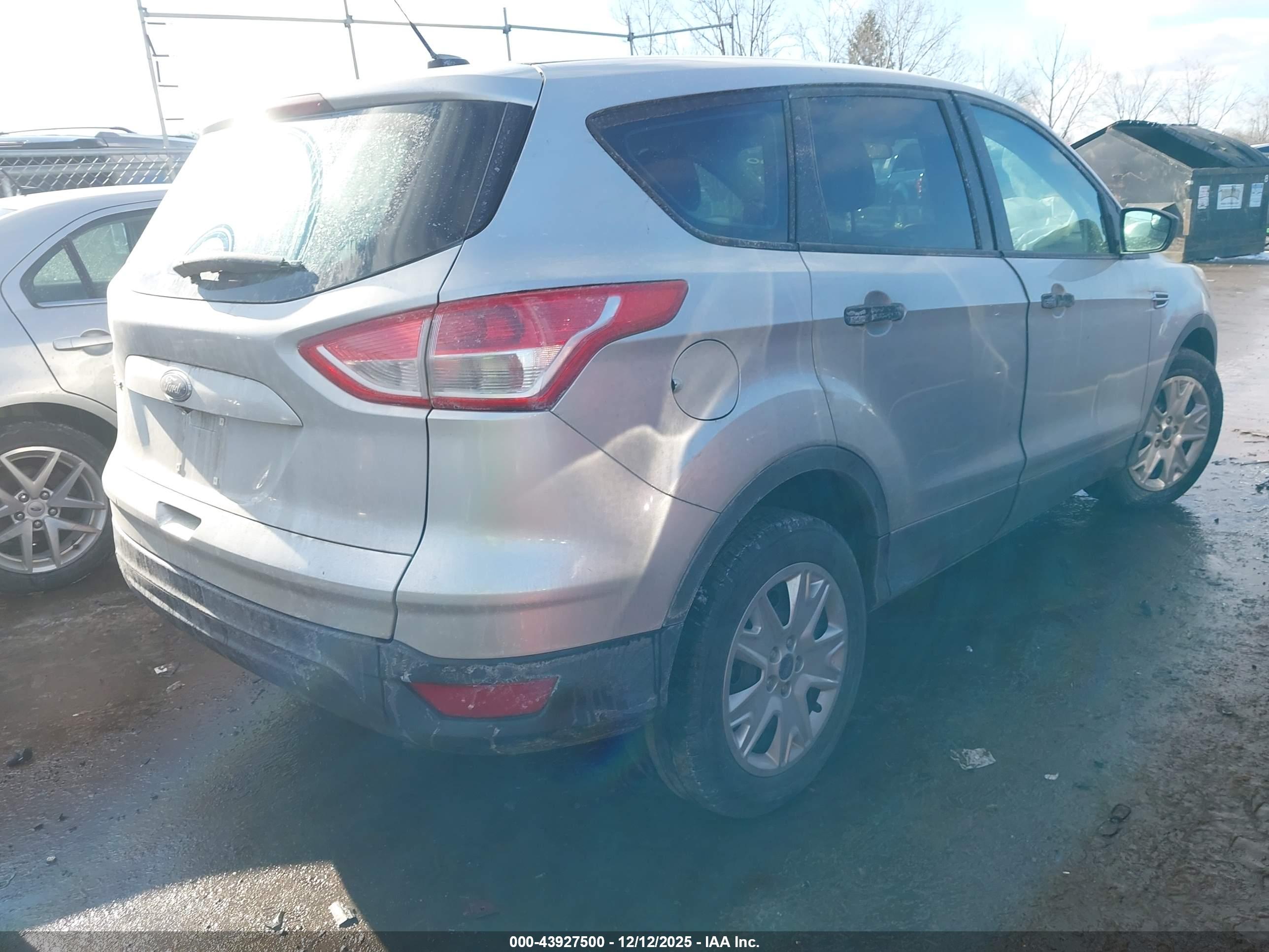 FORD ESCAPE image 4