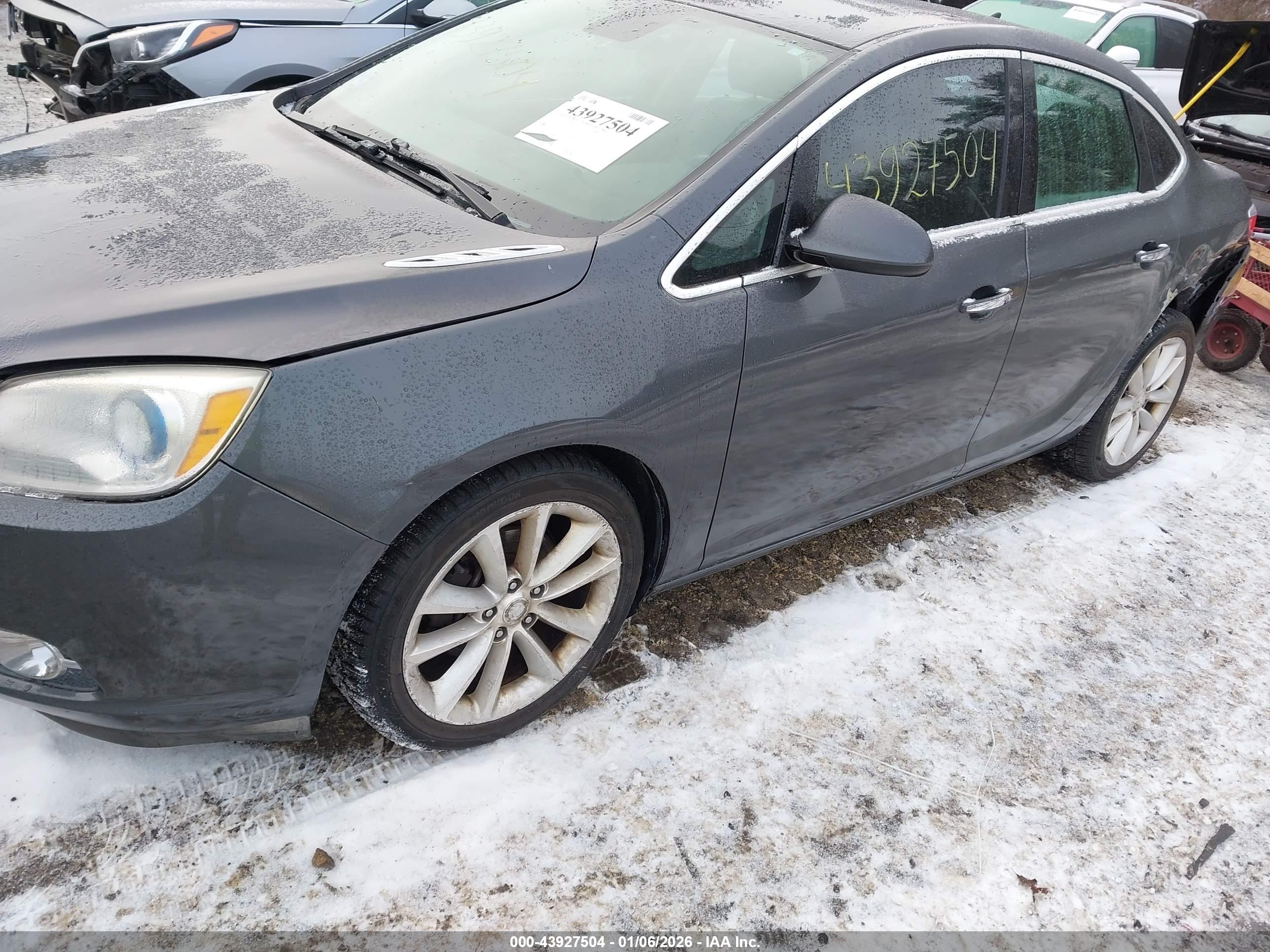BUICK VERANO image 2