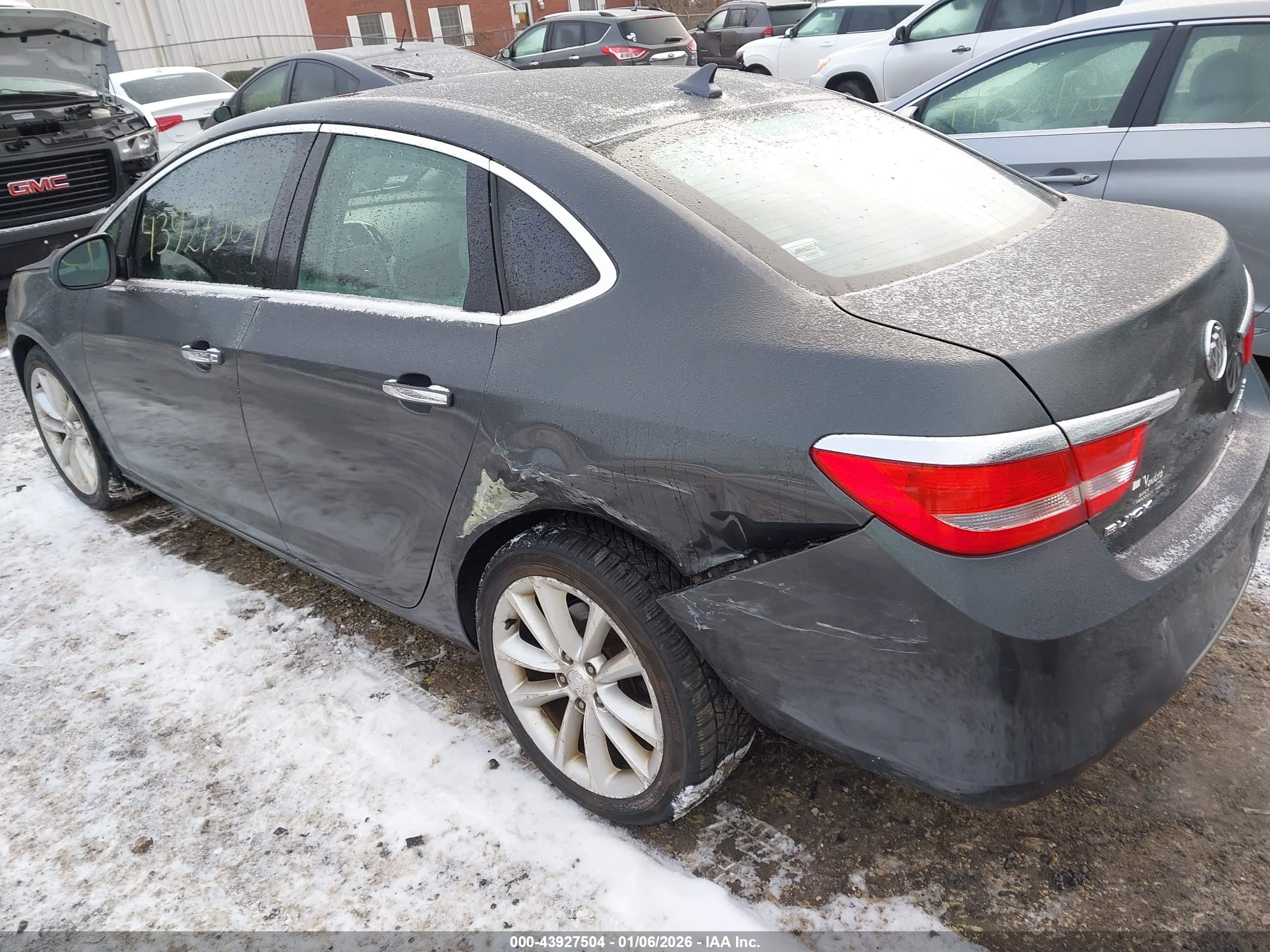 BUICK VERANO image 3