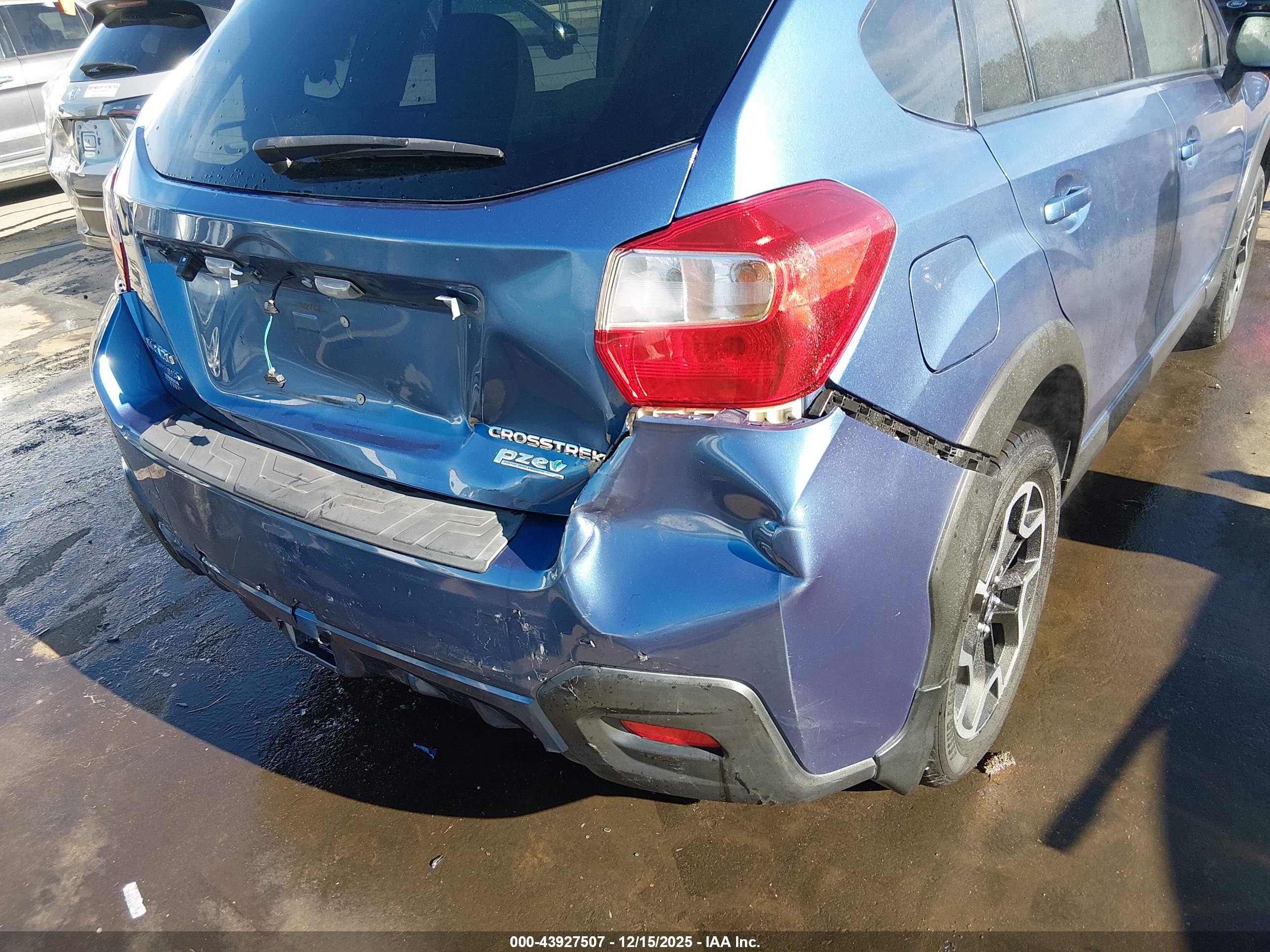 SUBARU CROSSTREK image 6