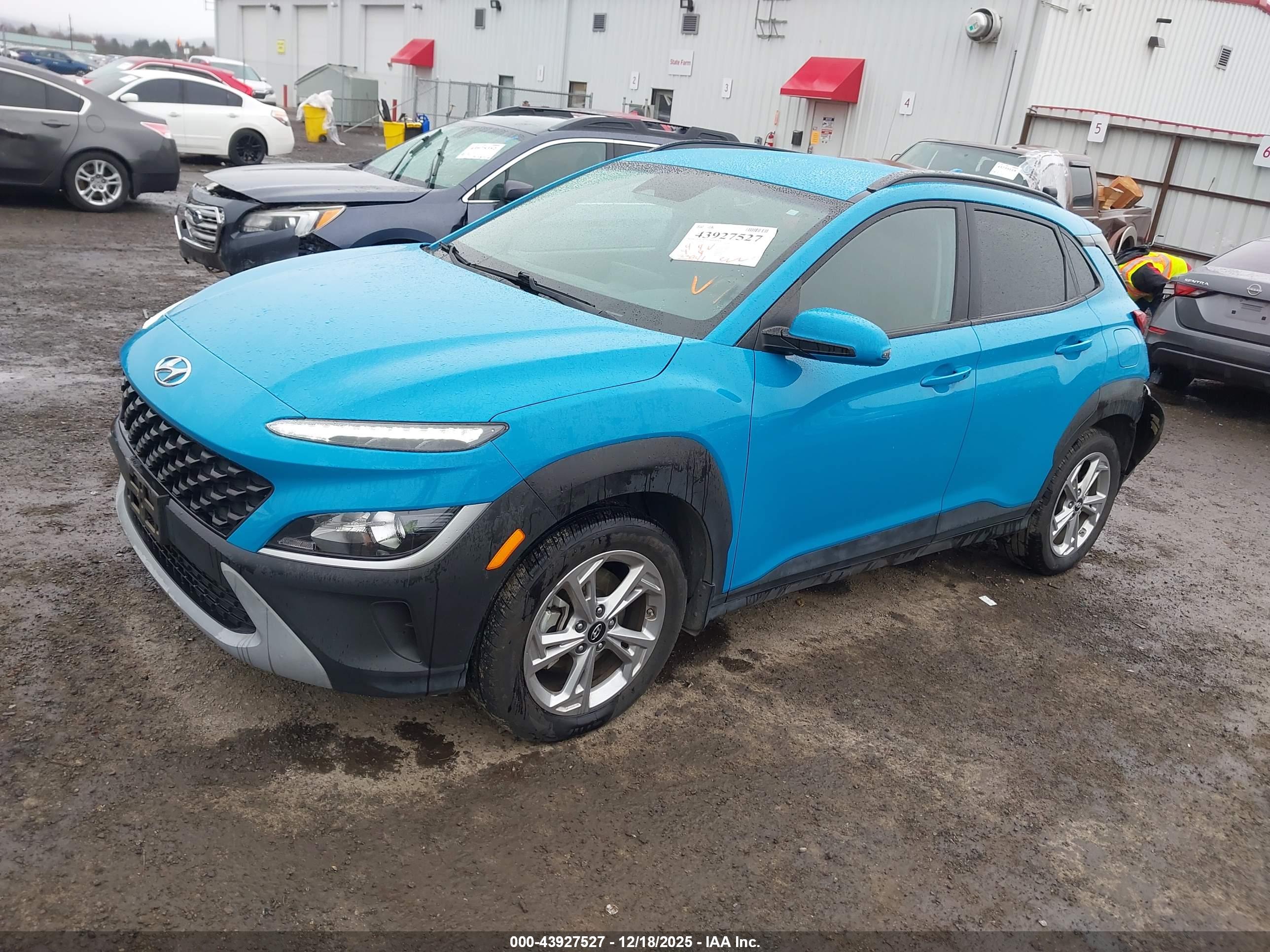 HYUNDAI KONA image 2