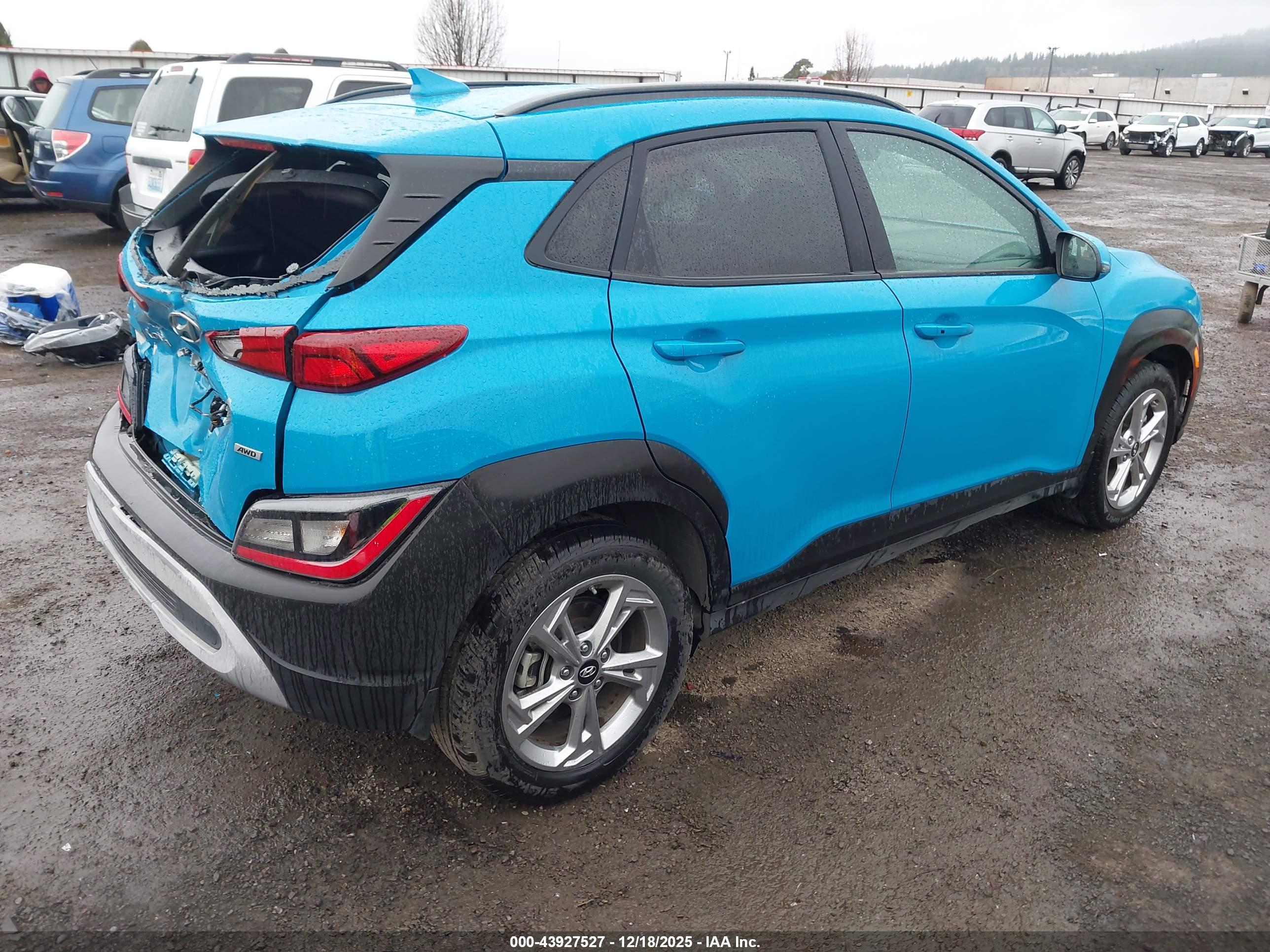 HYUNDAI KONA image 4