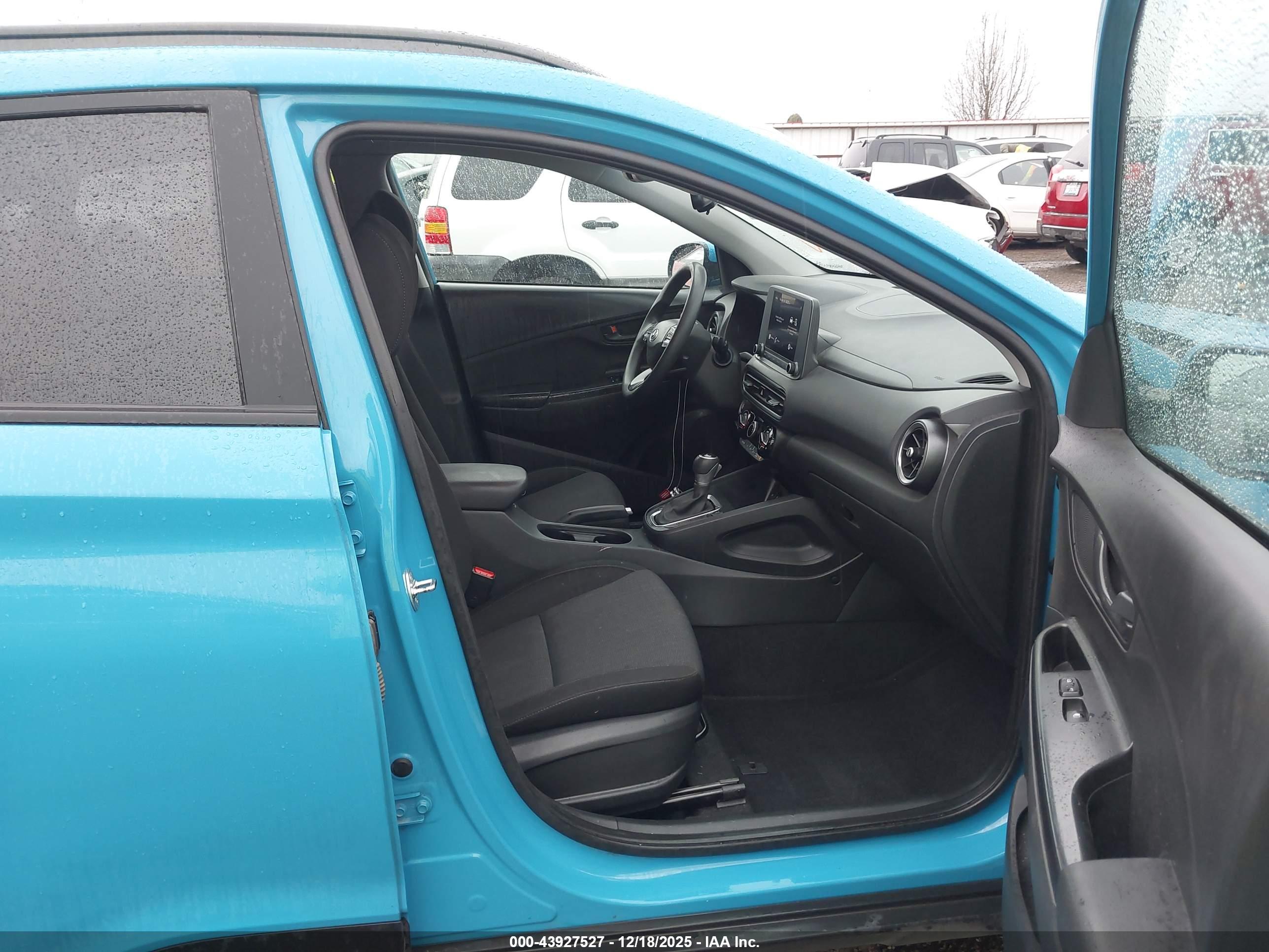 HYUNDAI KONA image 5