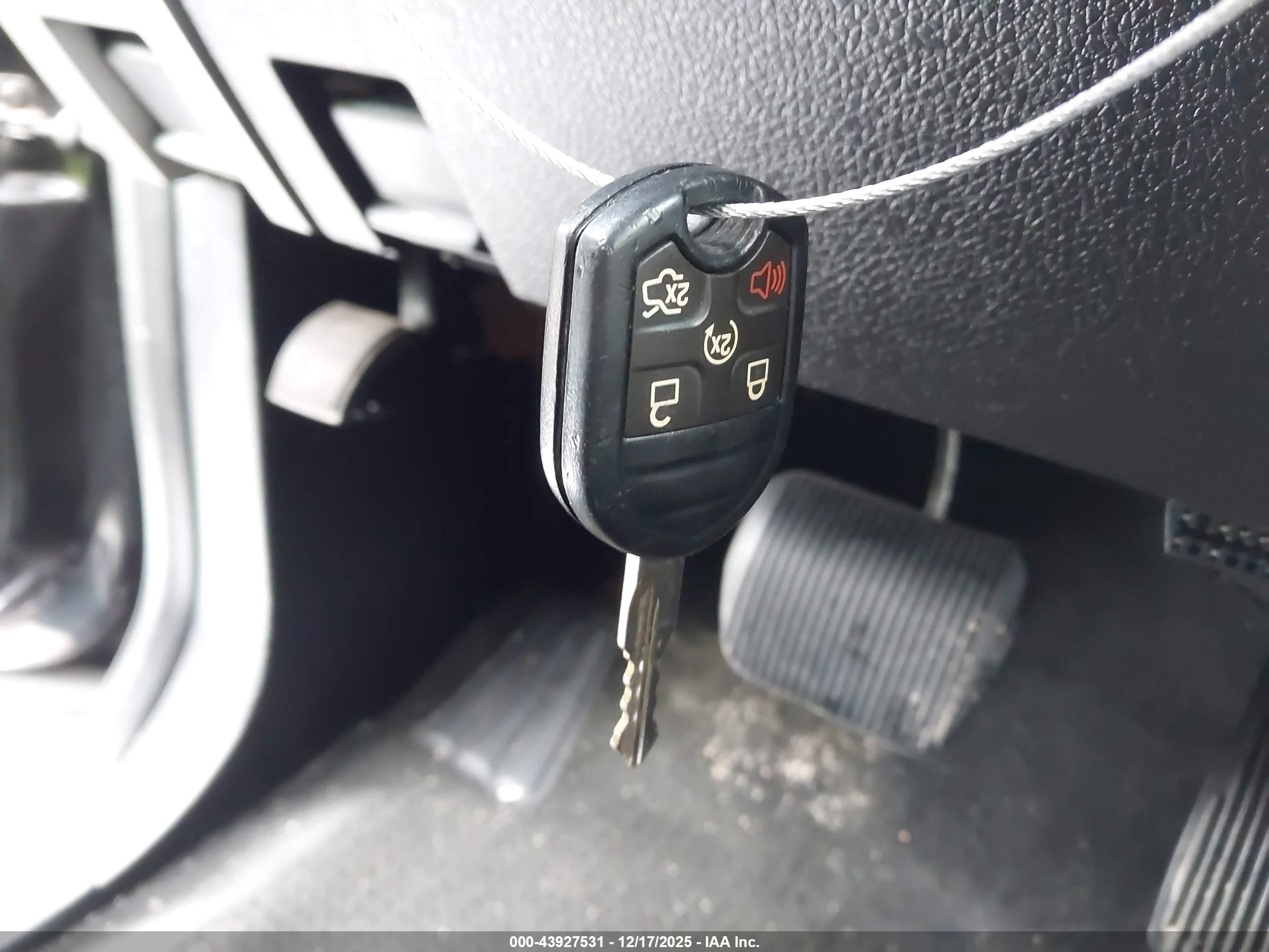 FORD EXPEDITION image 11