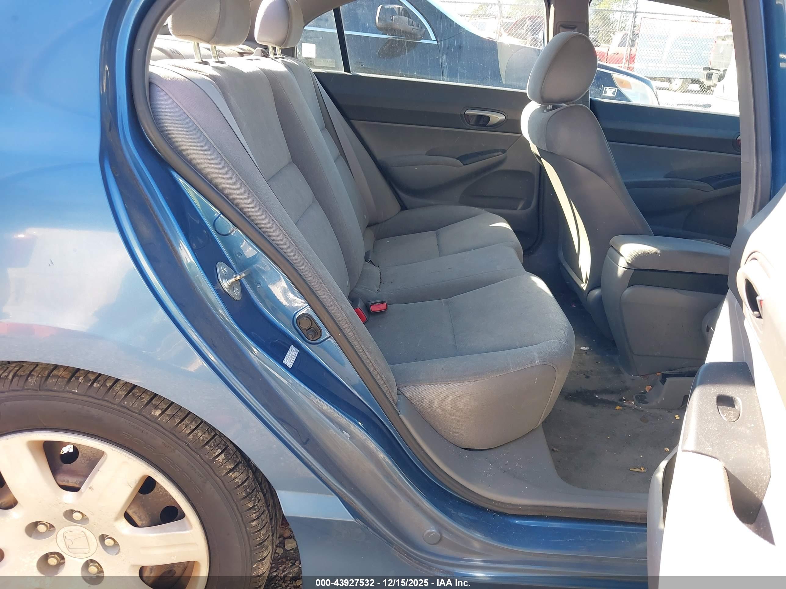 HONDA CIVIC image 8