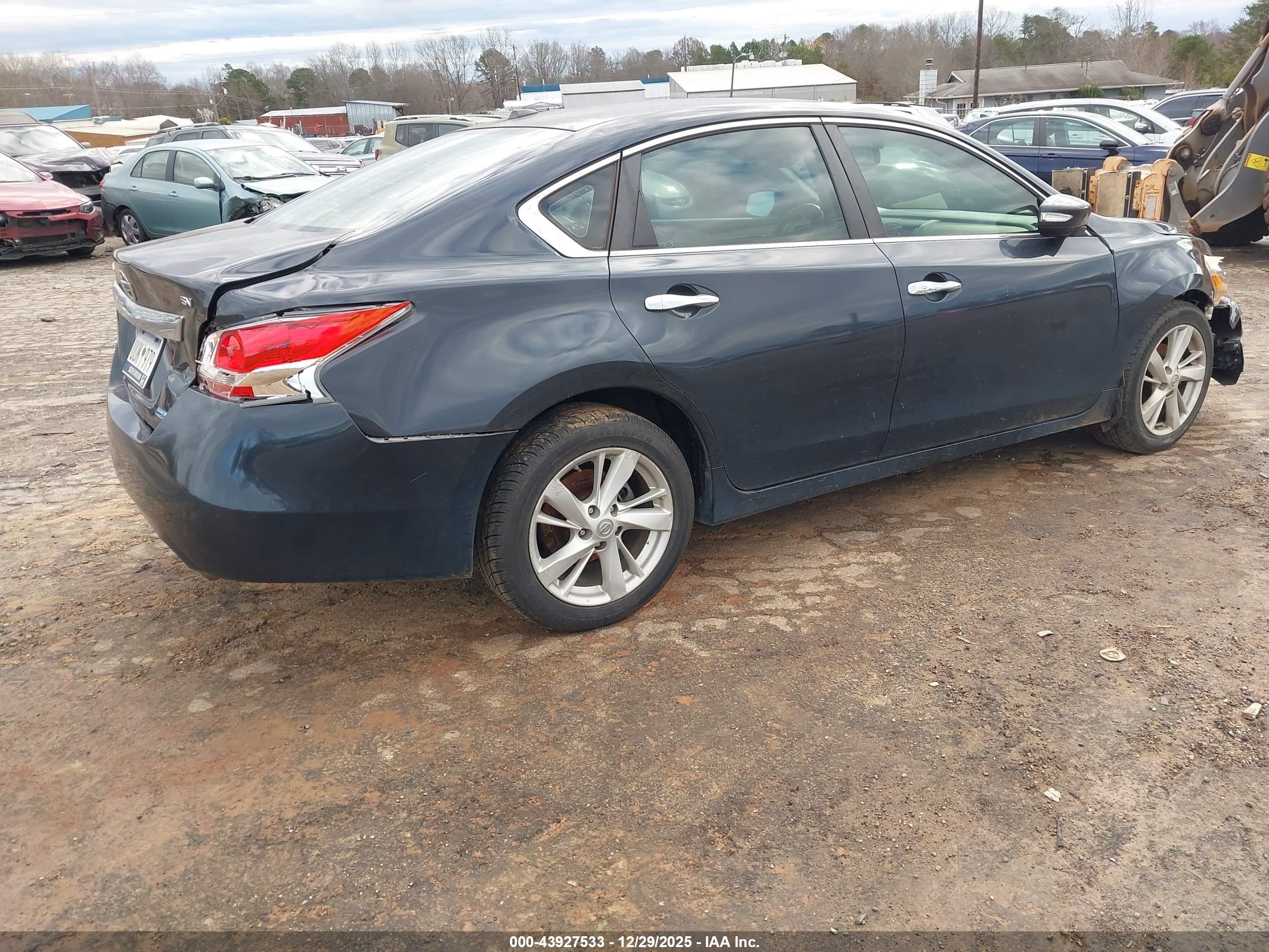 NISSAN ALTIMA image 4