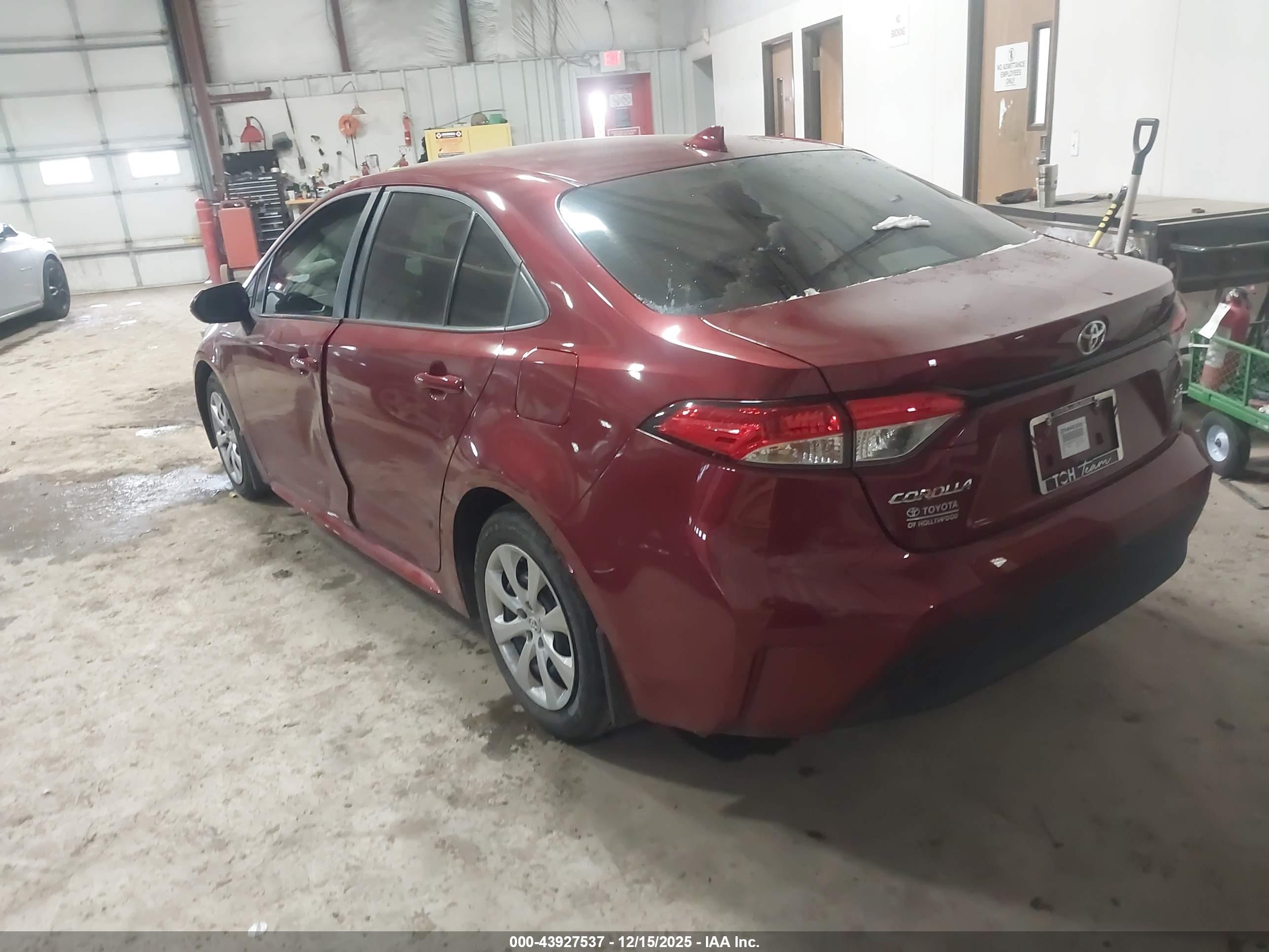 TOYOTA COROLLA image 3