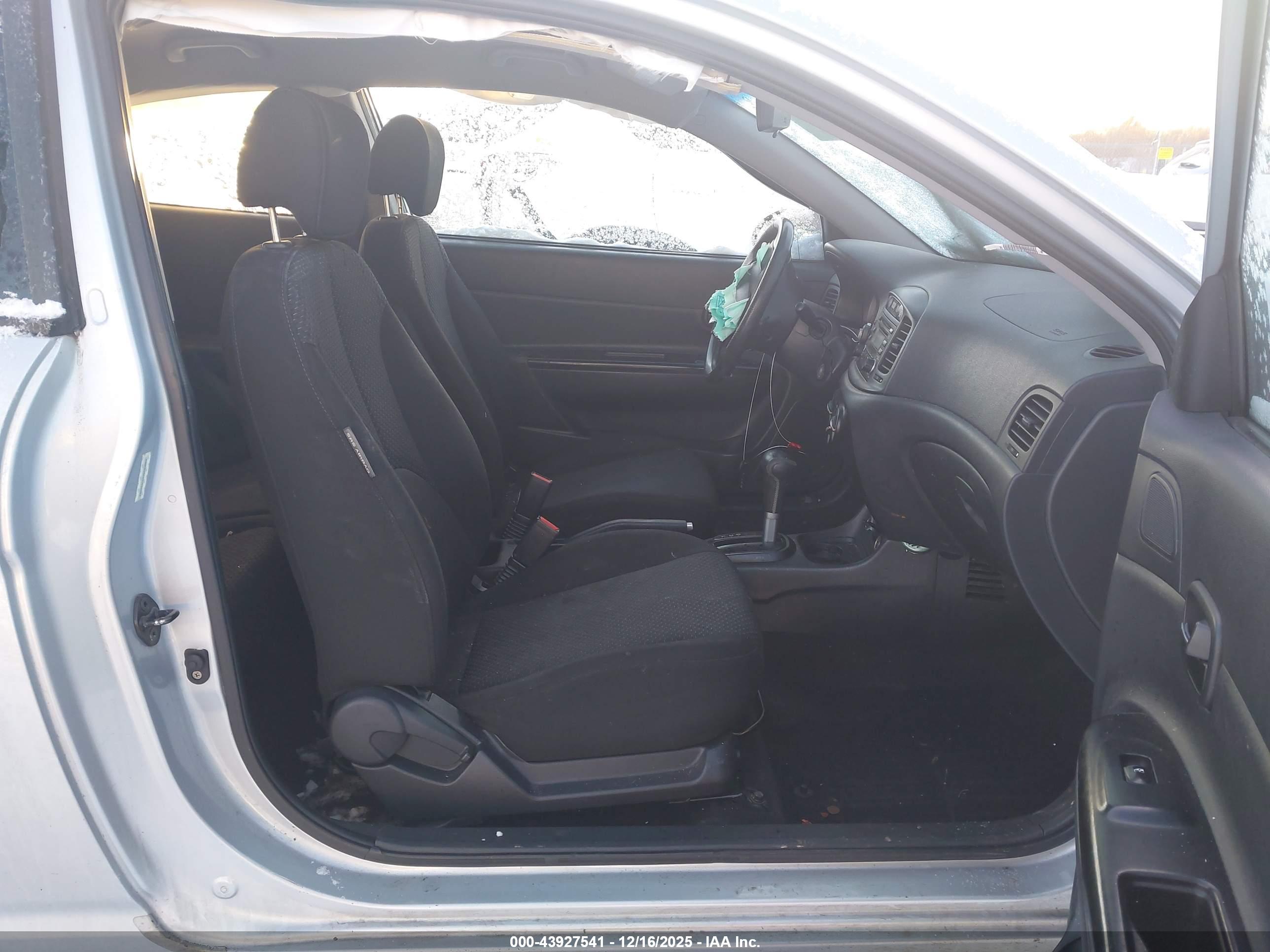 HYUNDAI ACCENT image 5