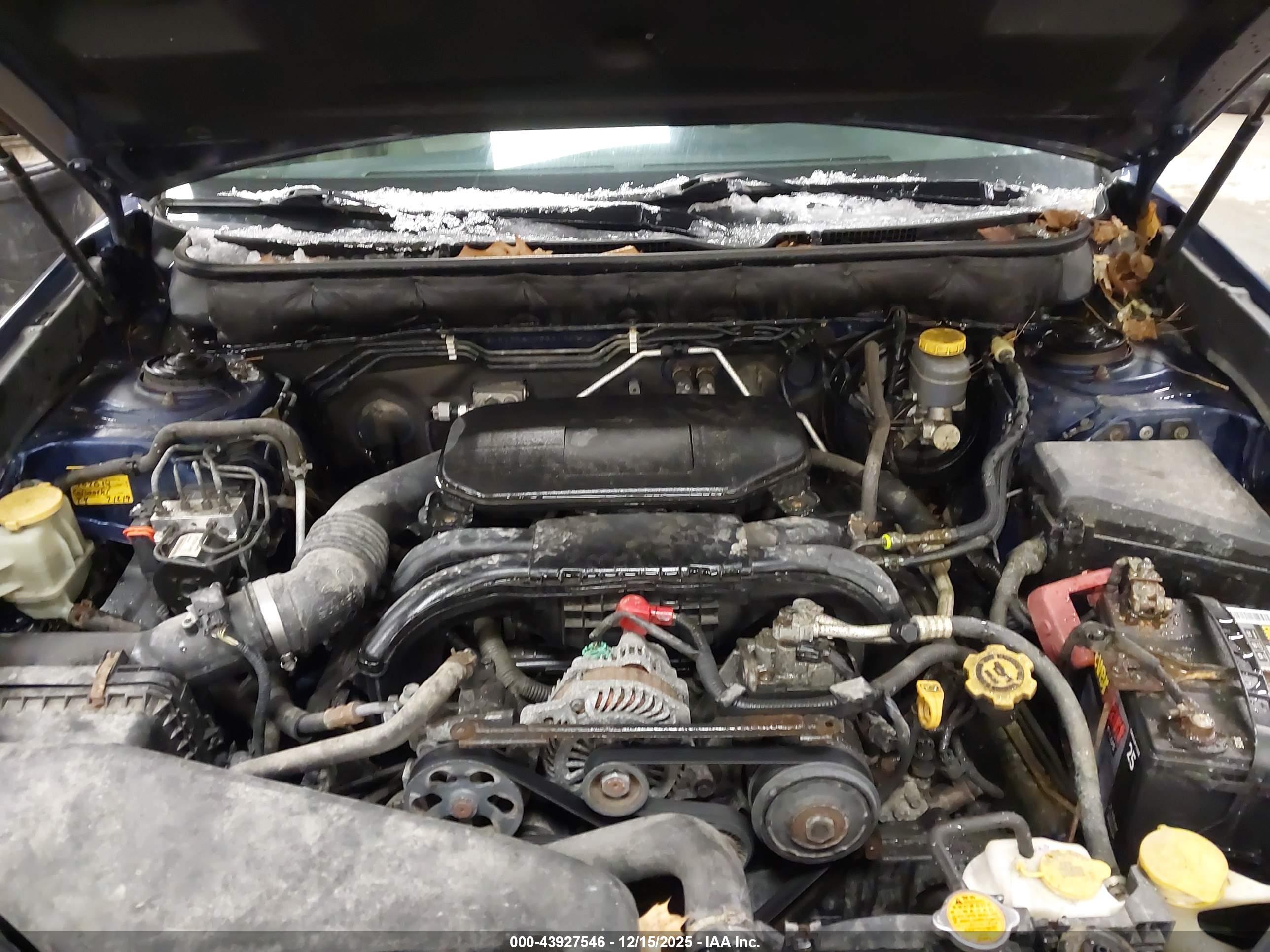 SUBARU OUTBACK image 10