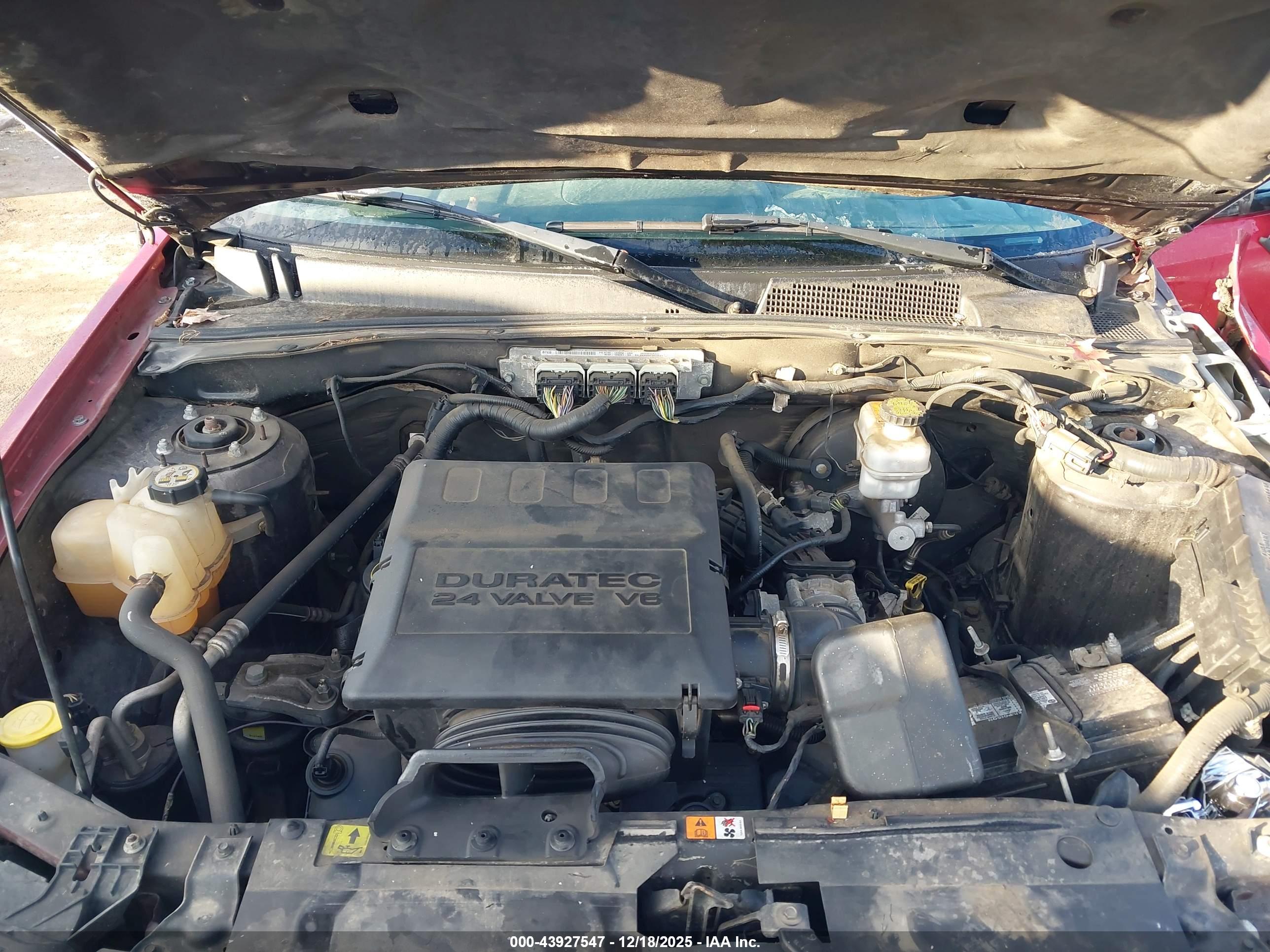 FORD ESCAPE image 10