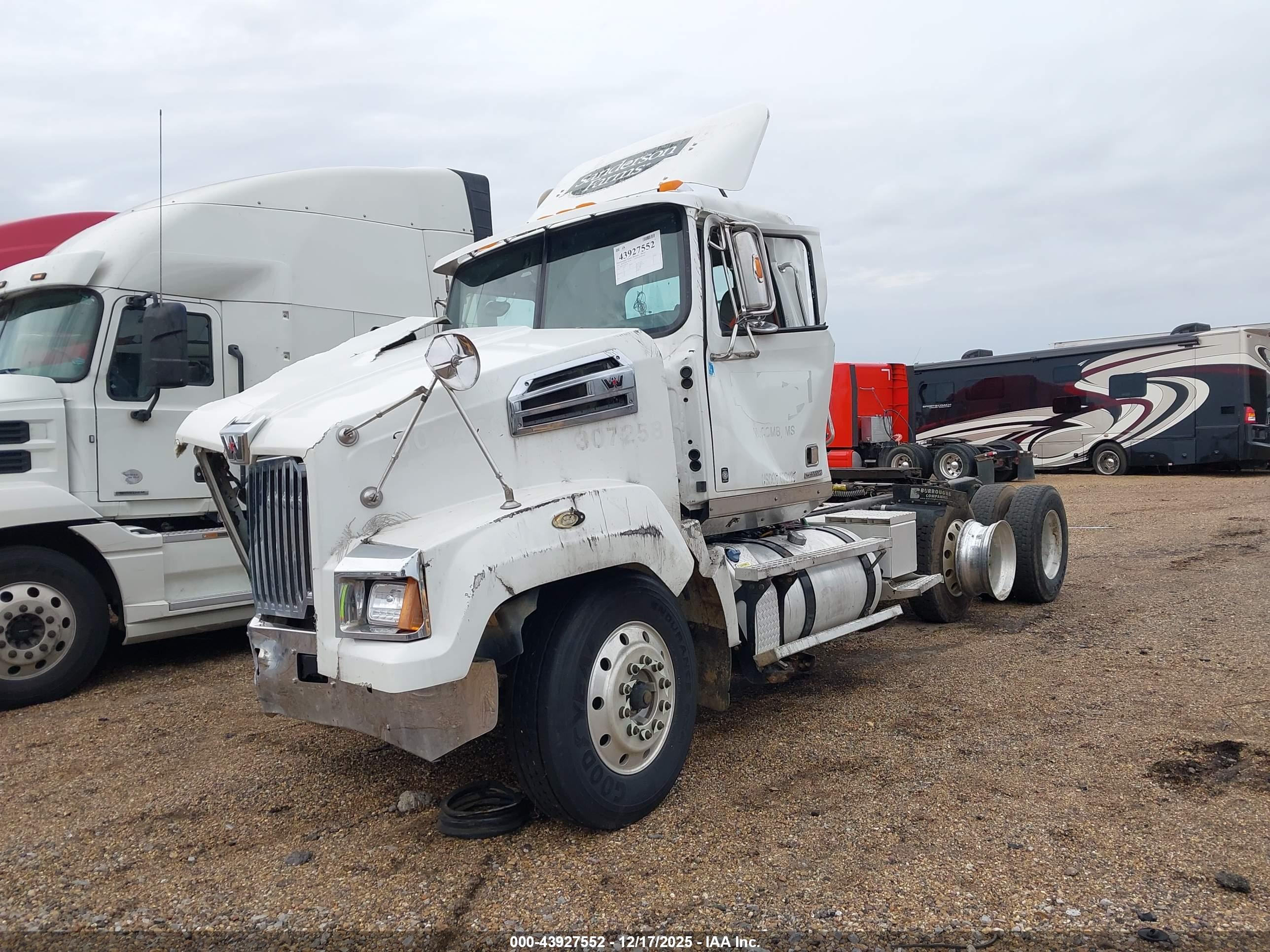 WESTERN STAR image 2