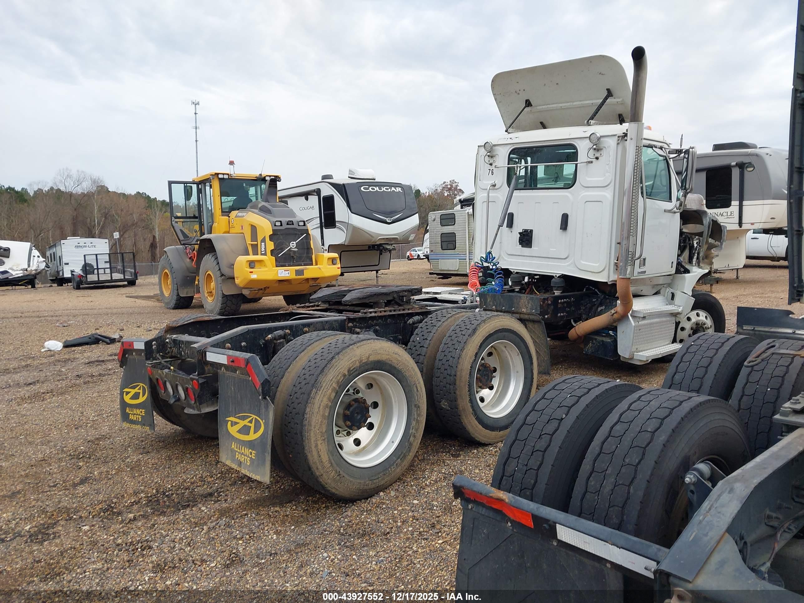 WESTERN STAR image 4