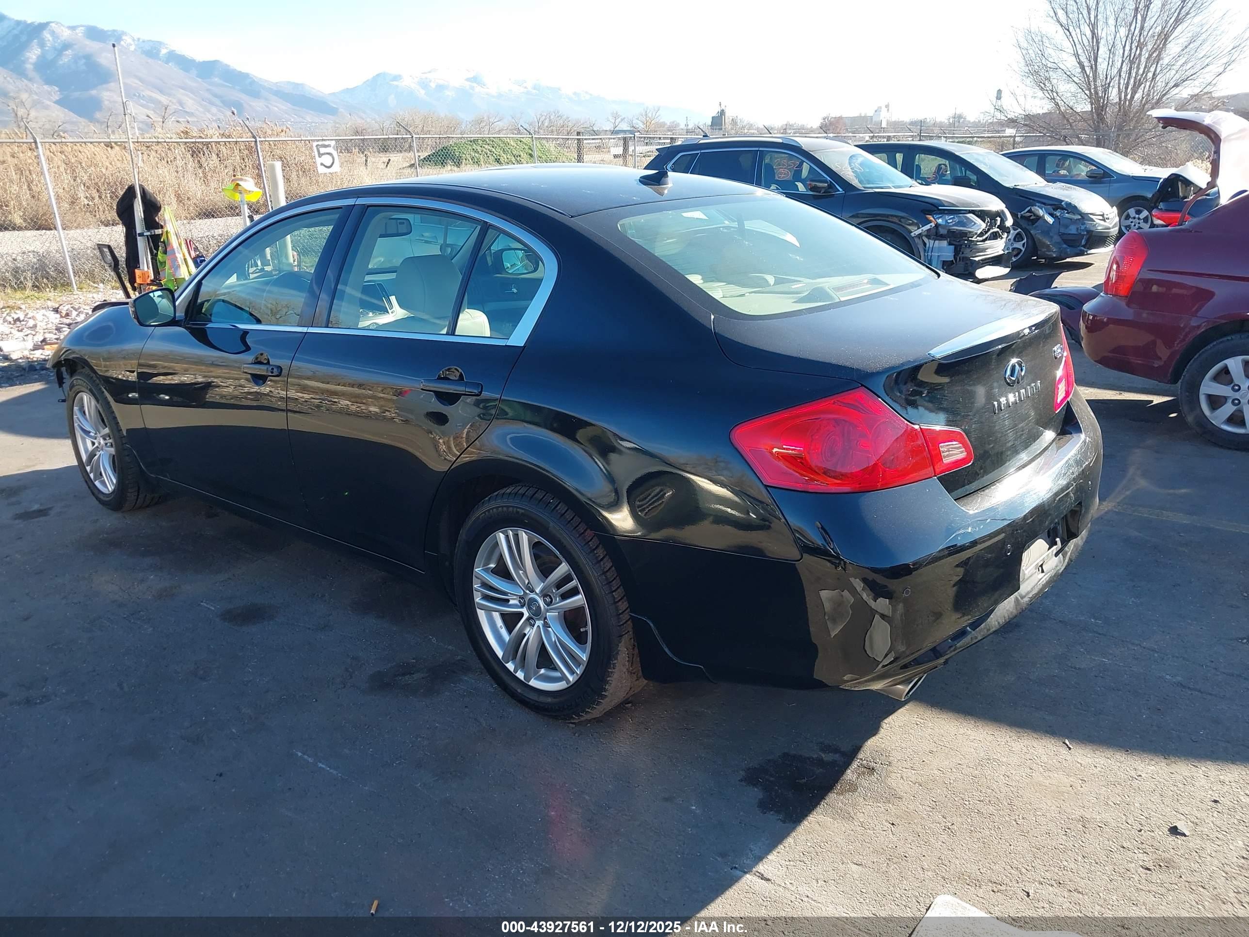INFINITI G37X image 3