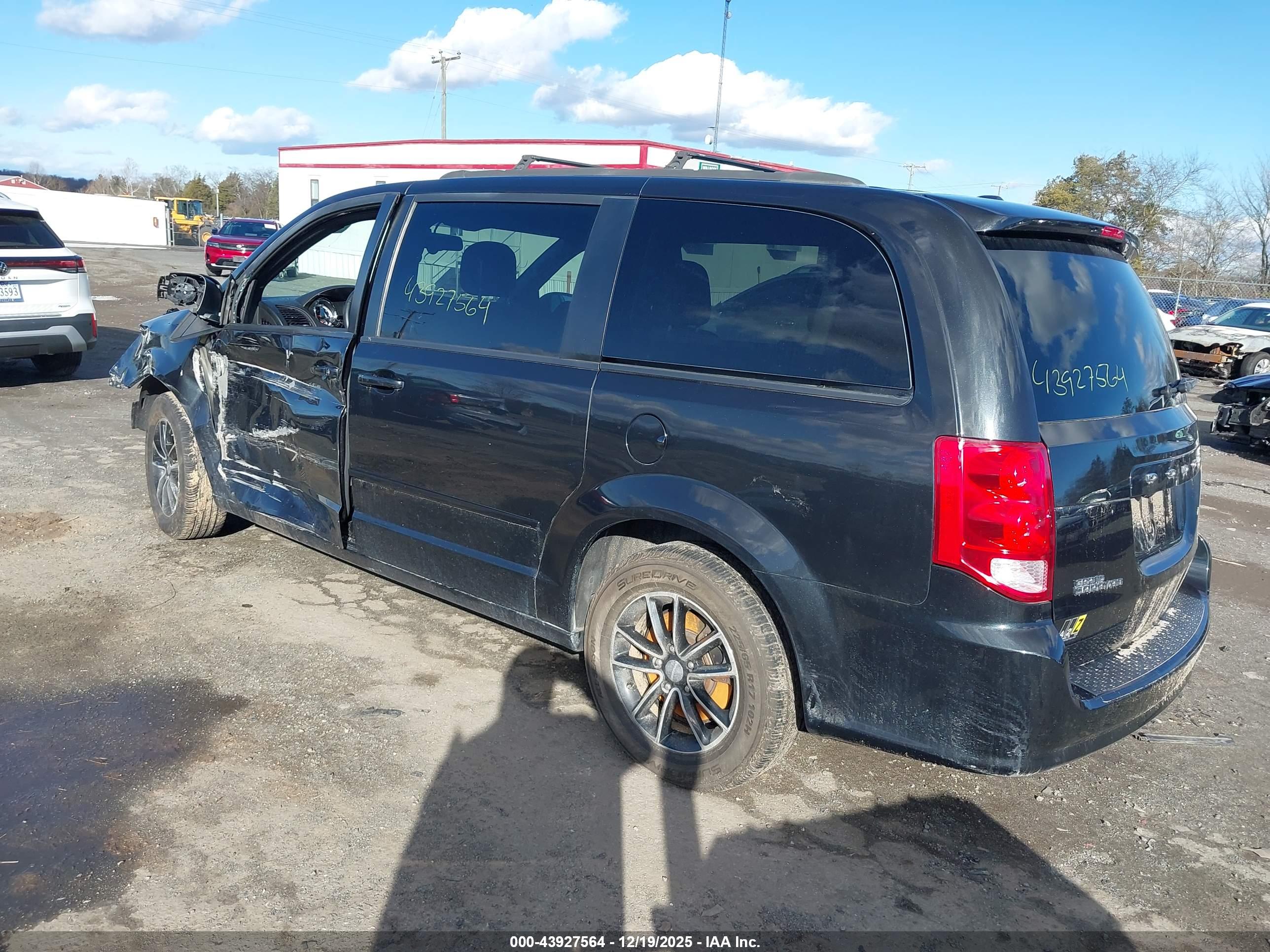 DODGE GRAND image 3