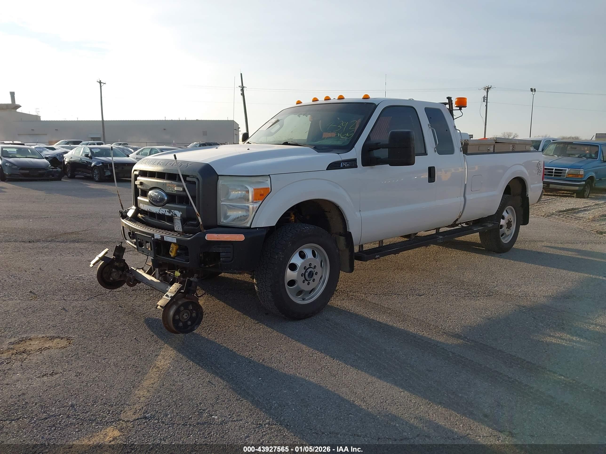 FORD F-250 image 2