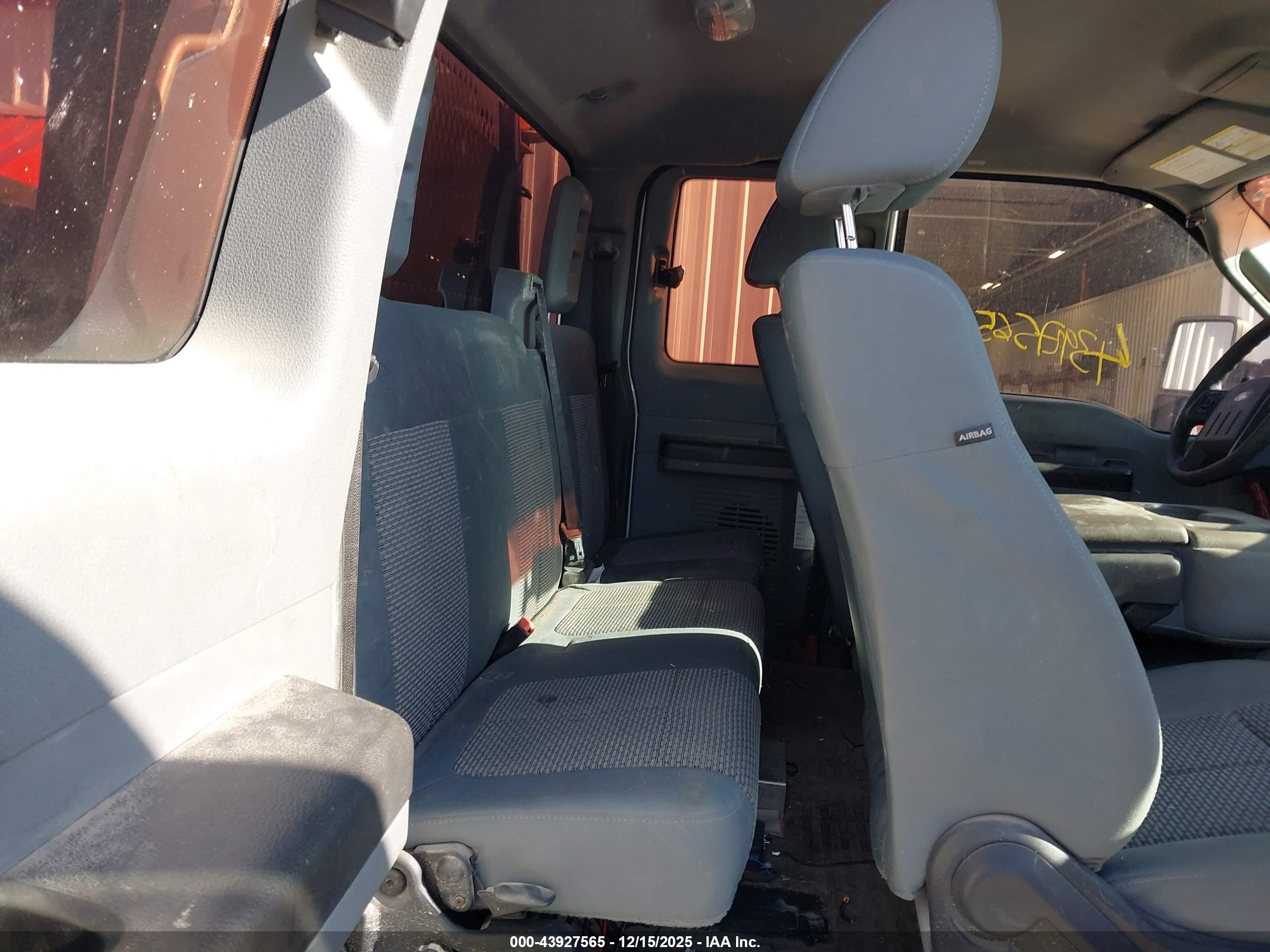 FORD F-250 image 5