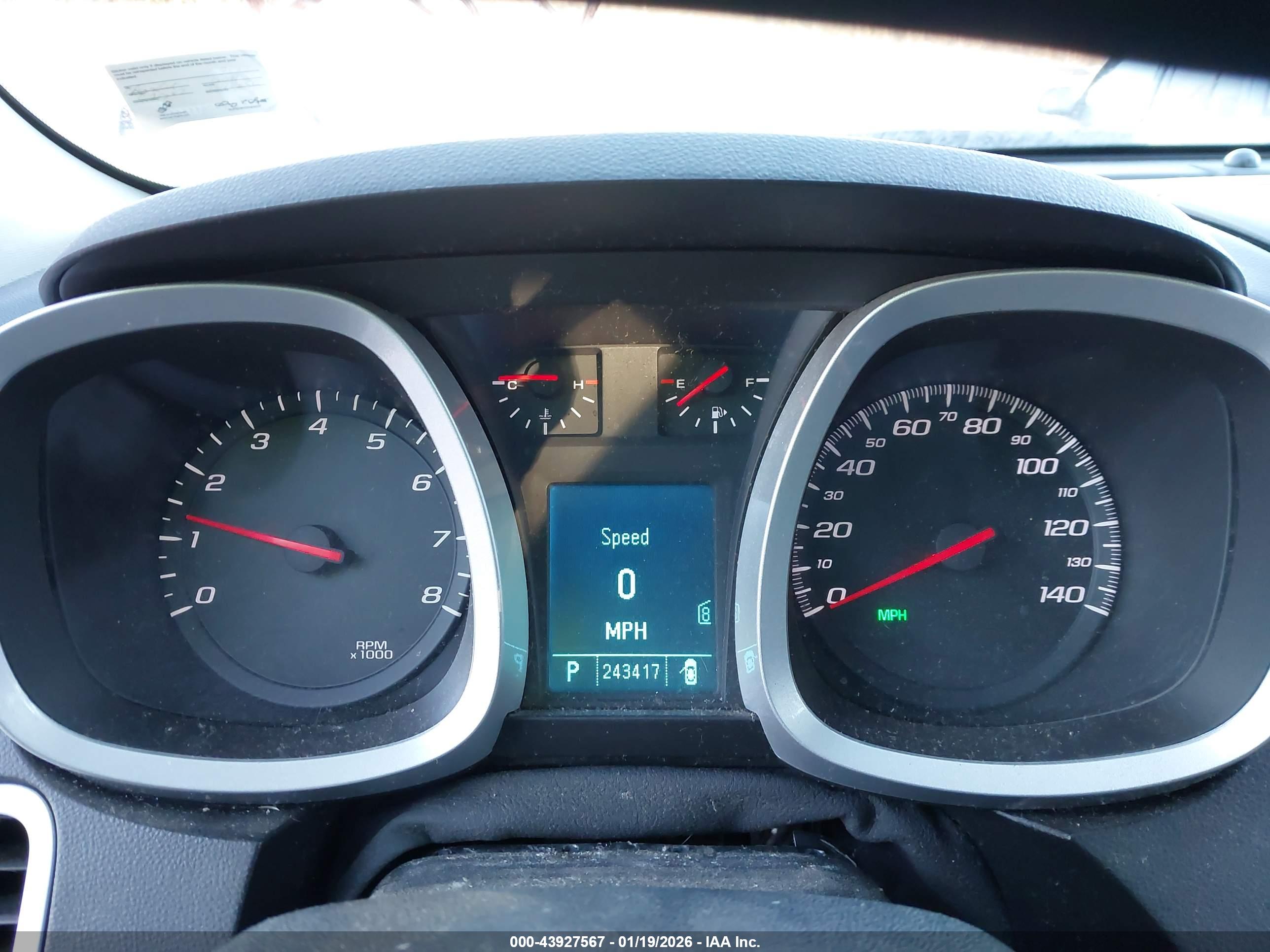 CHEVROLET EQUINOX image 7